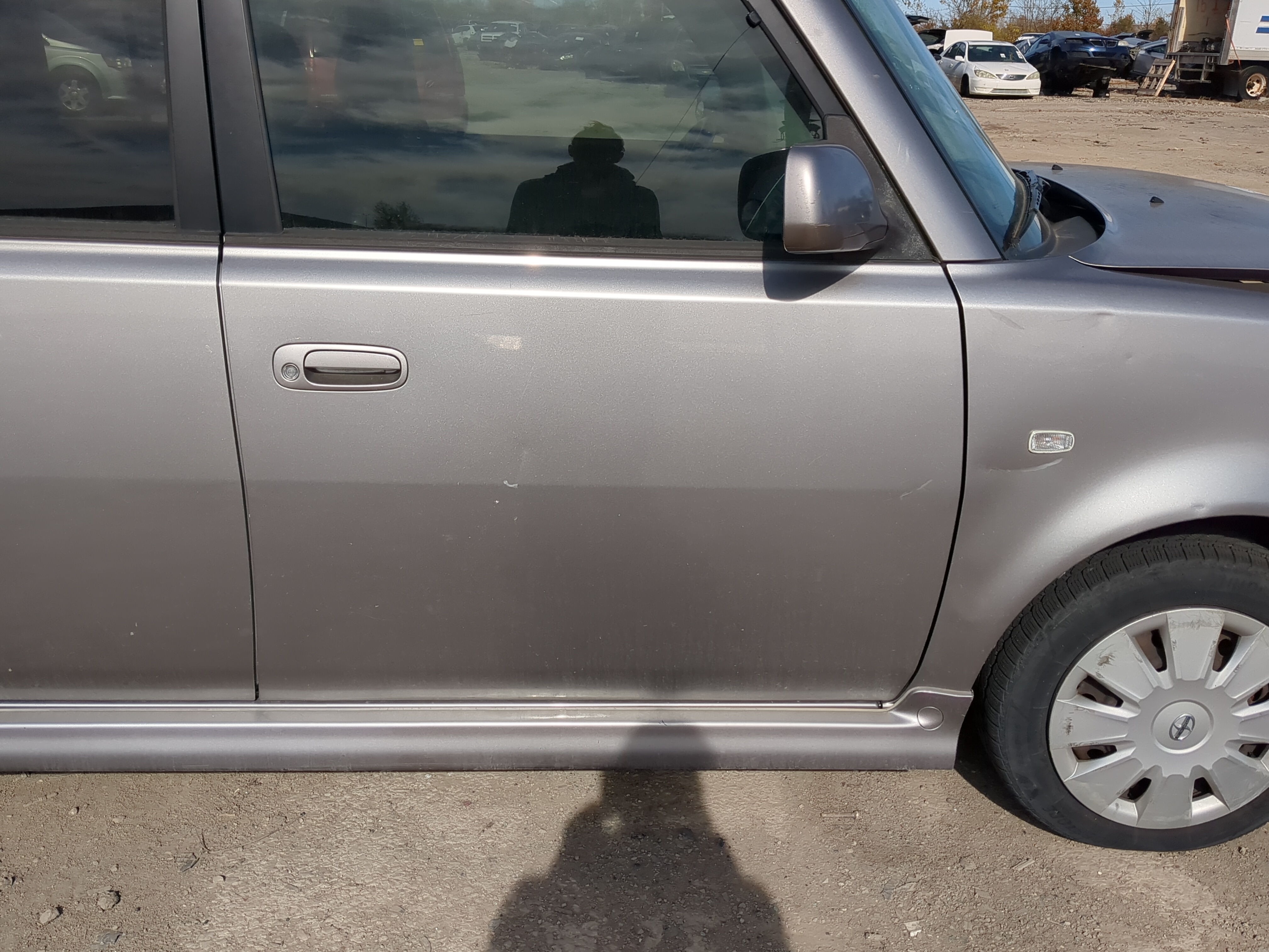 2004-2006 Scion Xb Passenger Front Door Oem 1219688 - Oemusedautoparts1.com