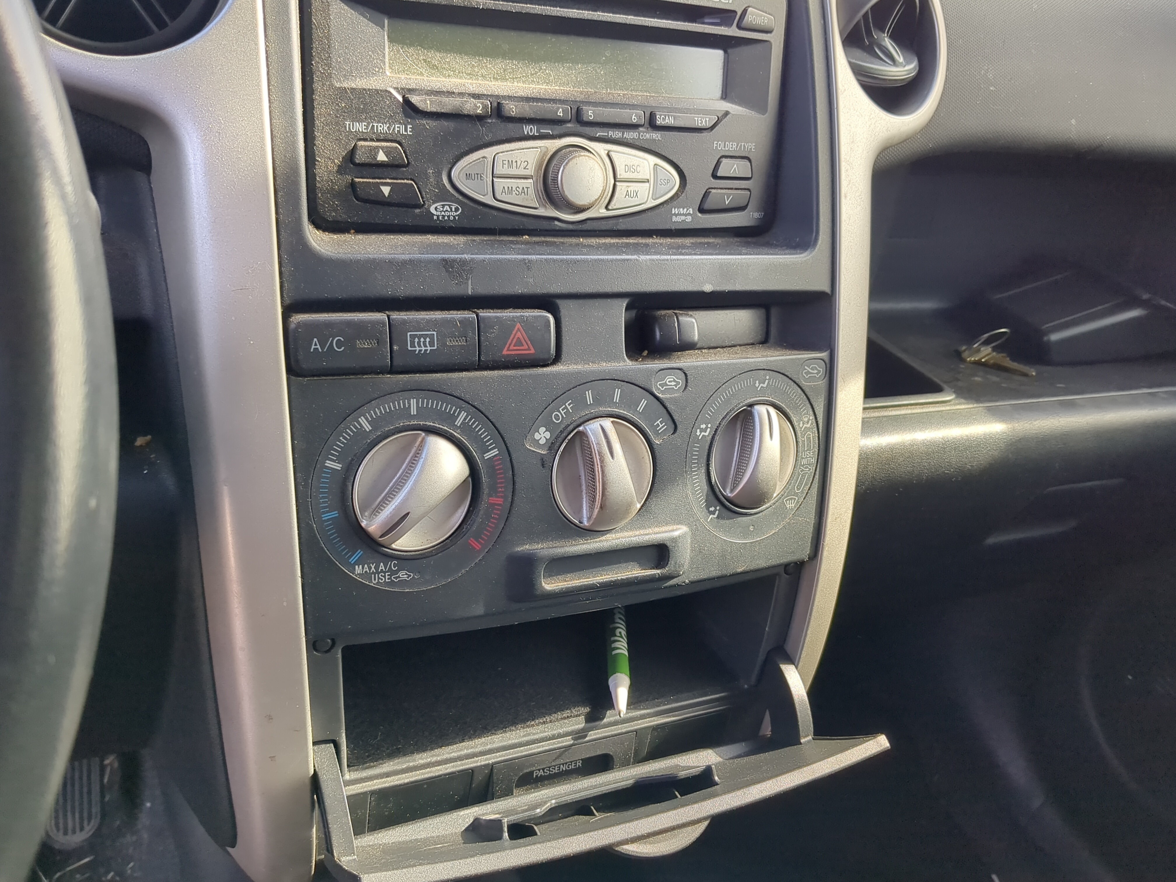 2004-2006 Scion Xb Ac Heater Climate Control 1219703 - Oemusedautoparts1.com