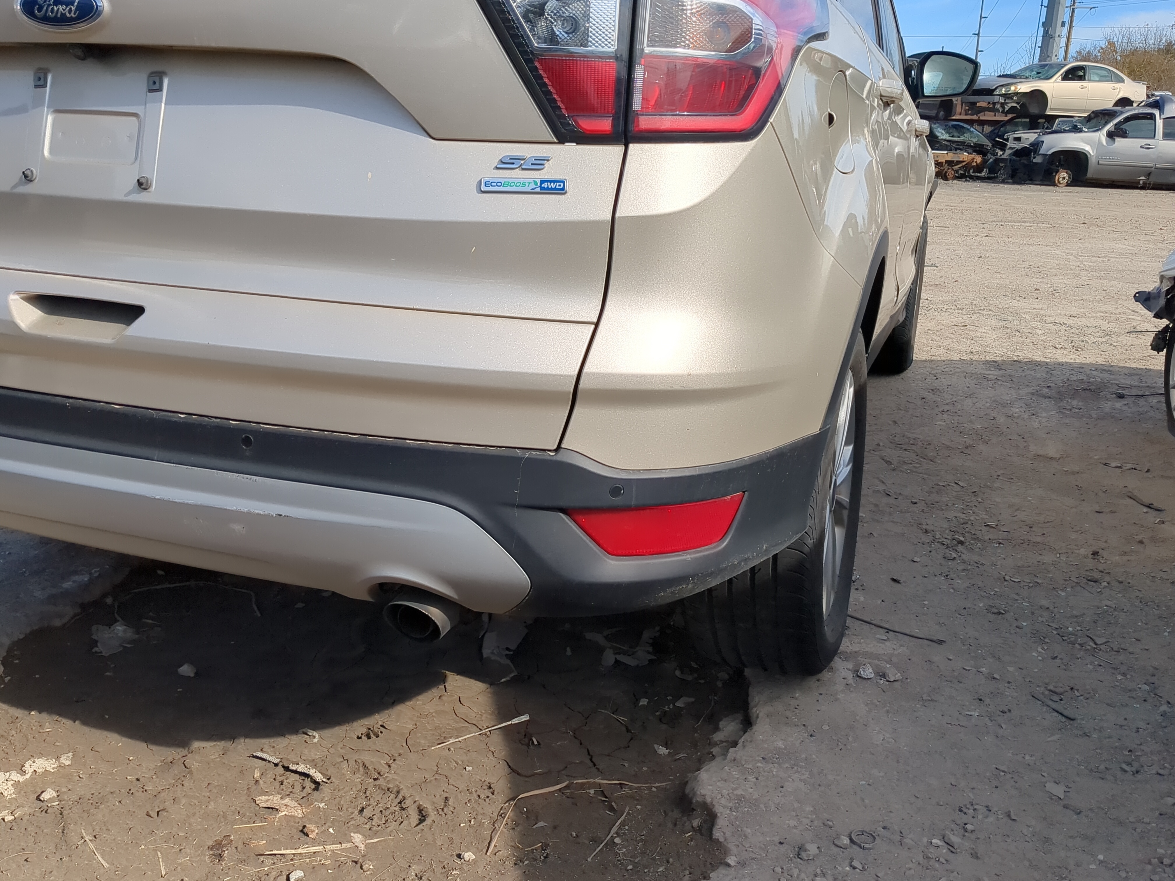 2017-2019 Ford Escape Rear Bumper Assembly Oem 1219955 - Oemusedautoparts1.com