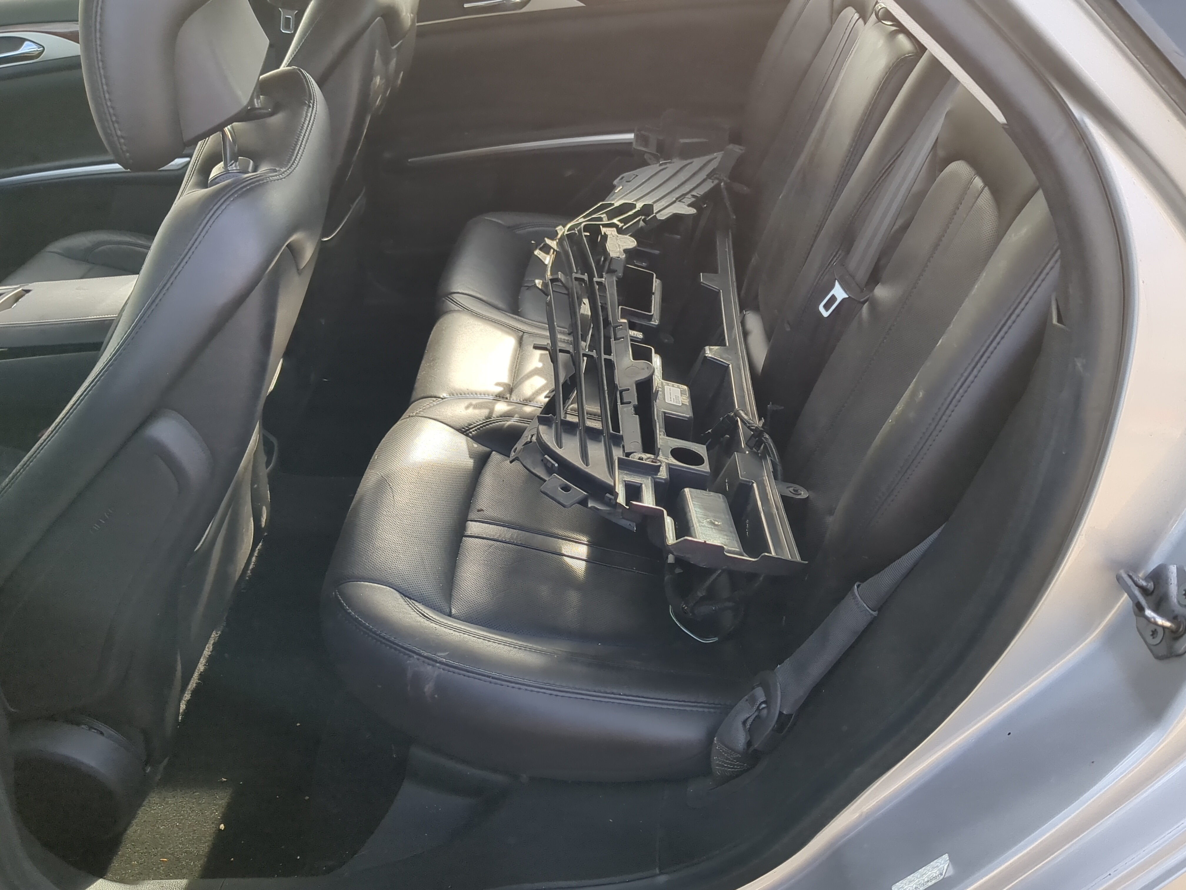 2013 Lincoln Mkz Rear Seat Oem 1220113 - Oemusedautoparts1.com