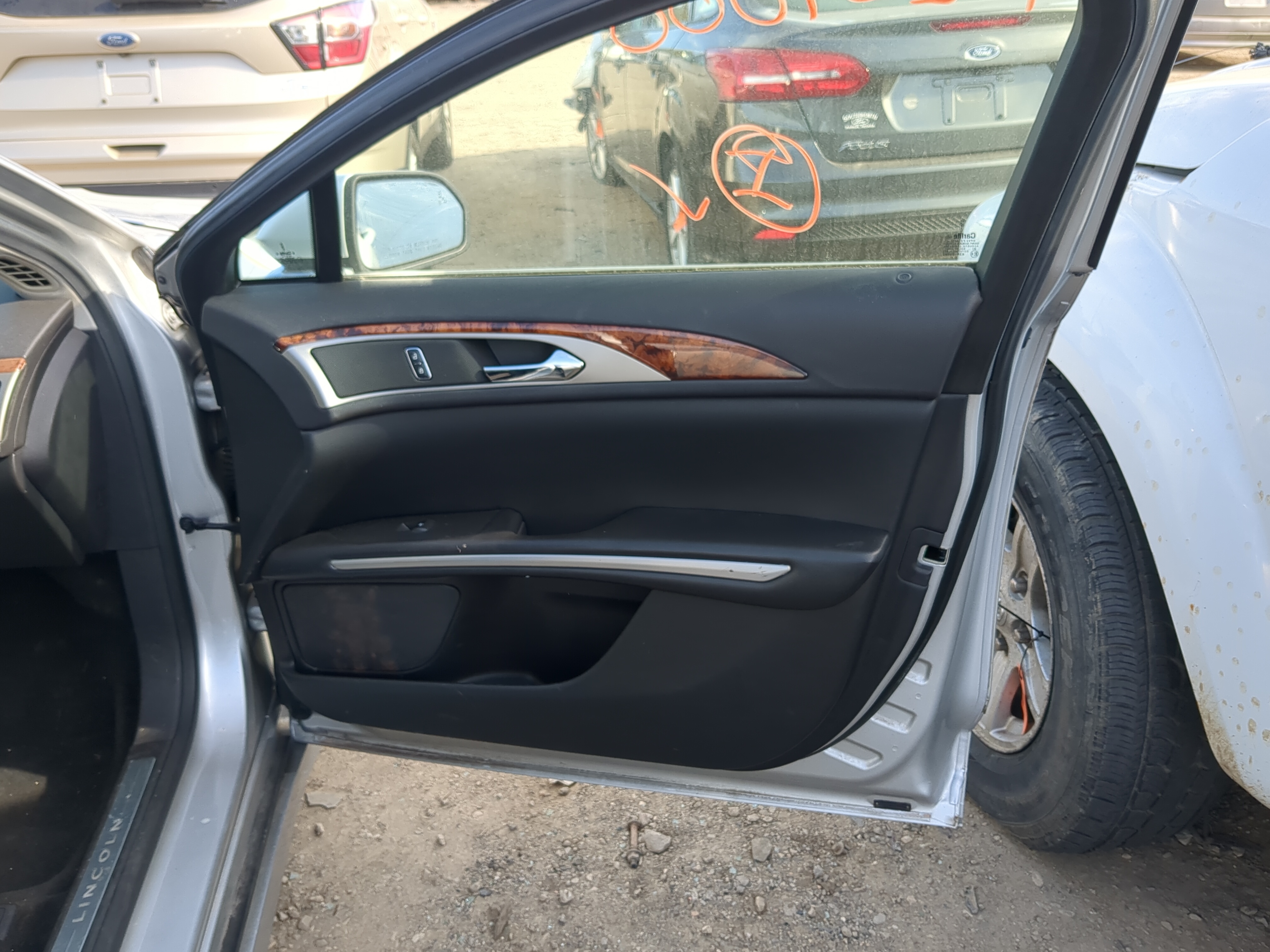 Picture of 2013 Lincoln Mkz Front Right Passenger Interior Door Panel Trim 1220124