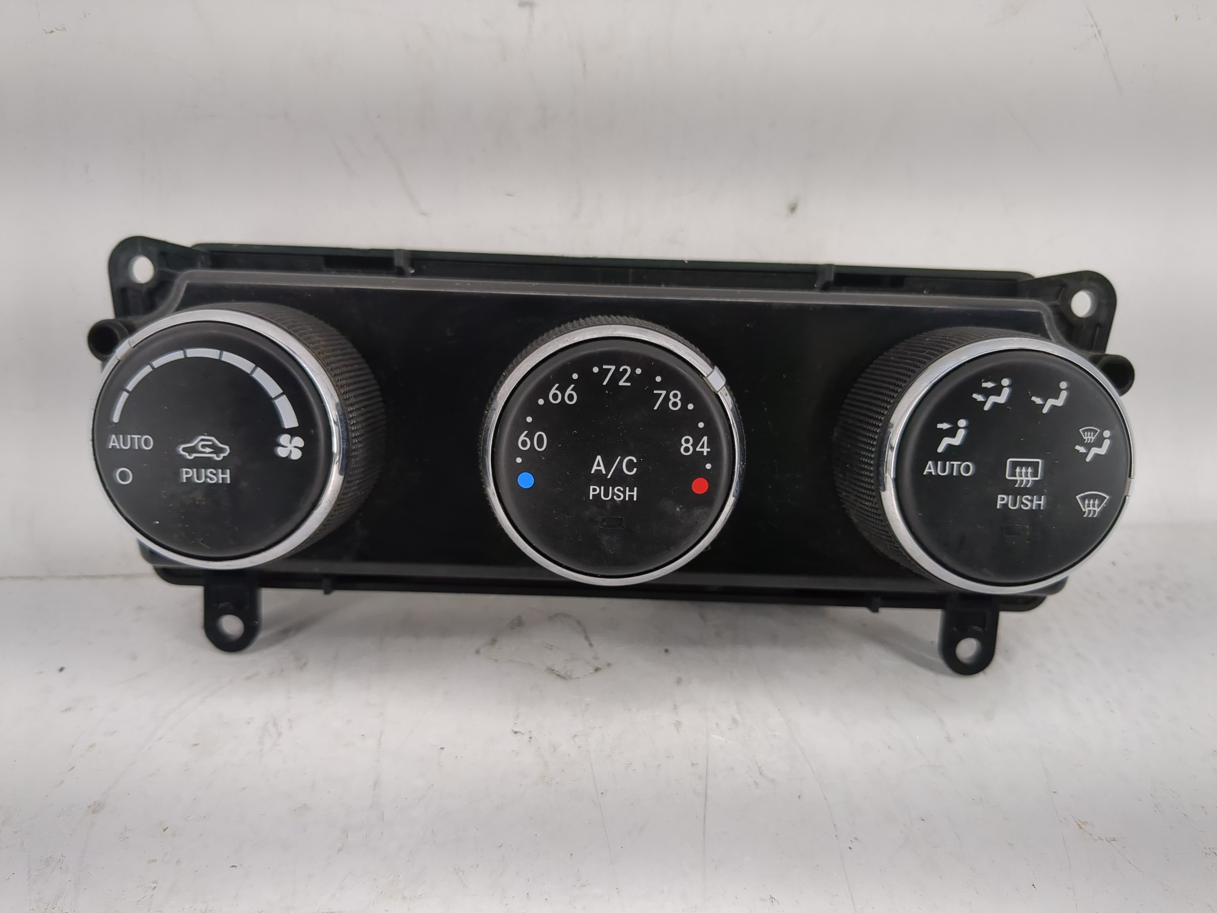 2011-2013 Jeep Wrangler Ac Heater Climate Control P55111170af 1220141 - Oemusedautoparts1.com