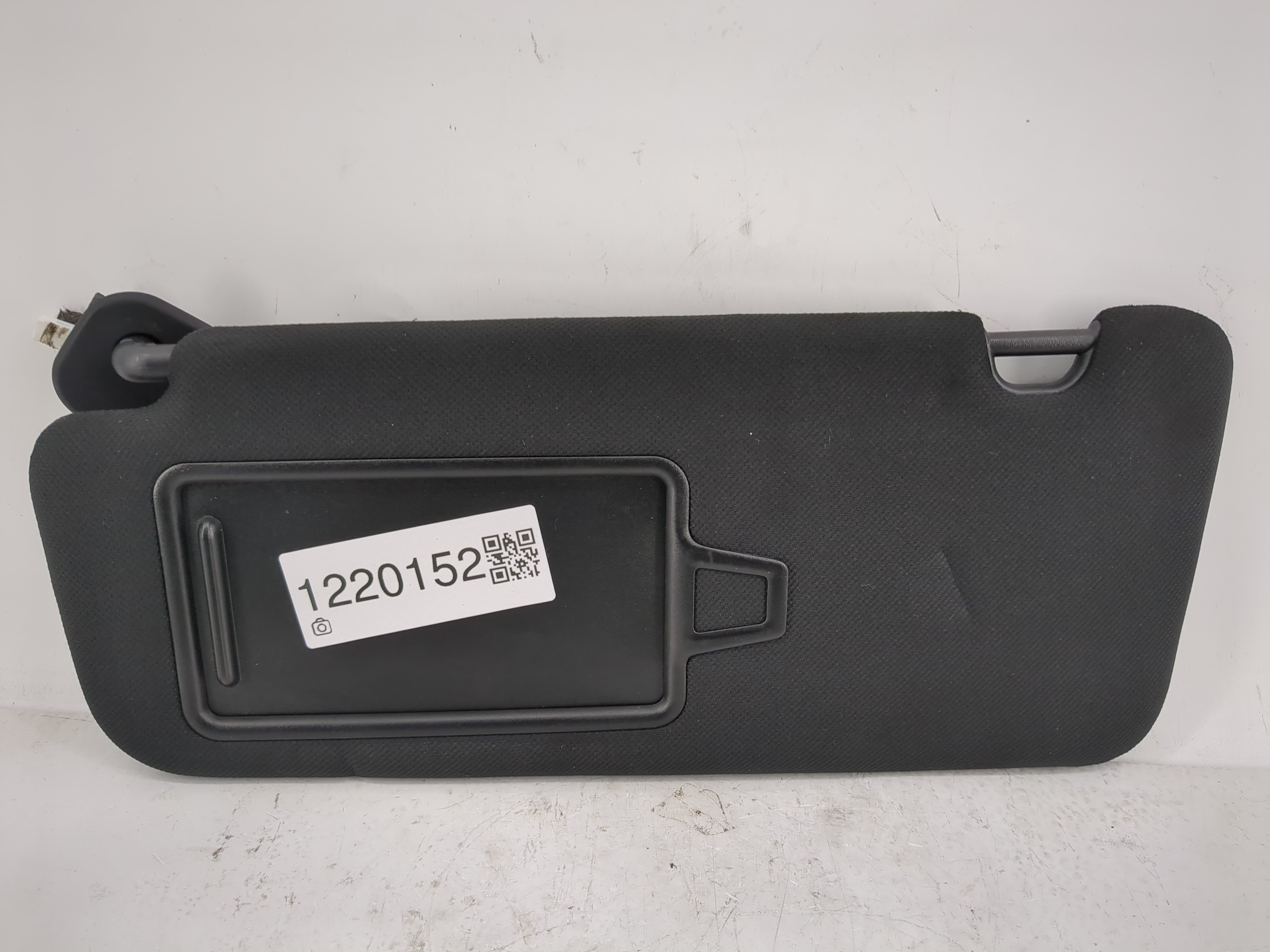 2019-2021 Genesis G70 Driver Sun Visor Mirror Left Sunvisor Black 1220152 - Oemusedautoparts1.com