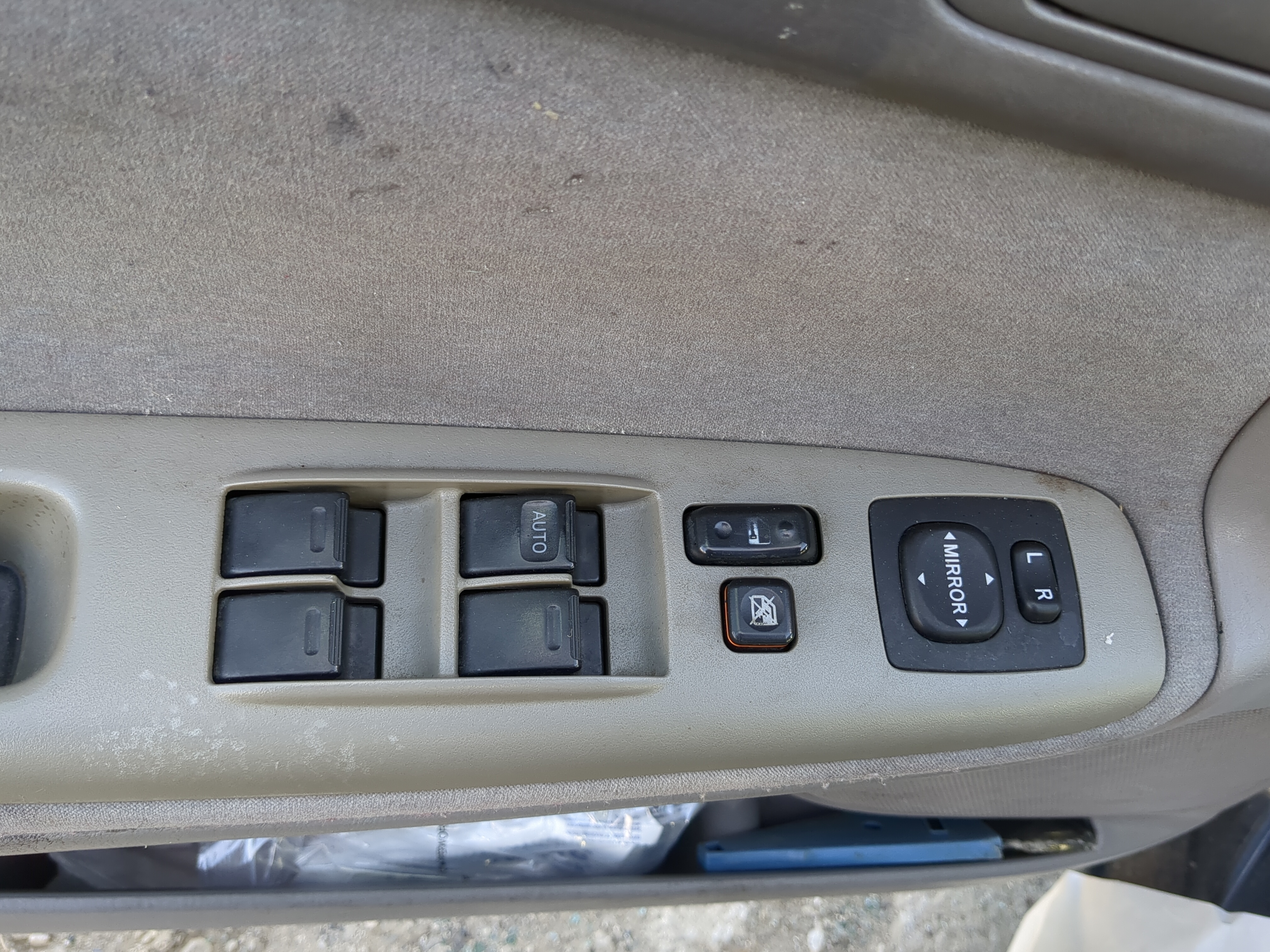 2002-2006 Toyota Camry Driver Left Door Master Power Window Switch 1220192 - Oemusedautoparts1.com