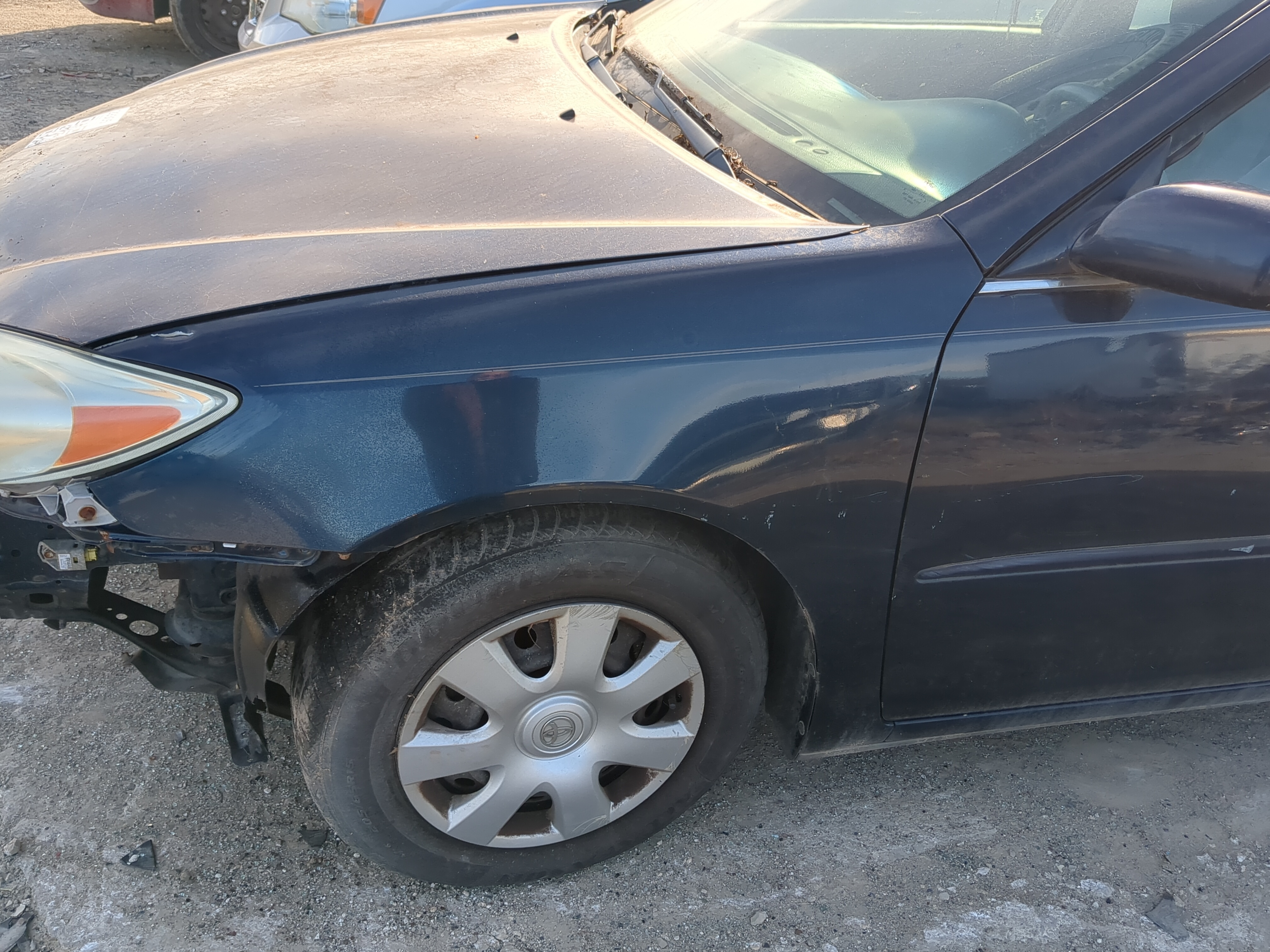 2002-2006 Toyota Camry Driver Fender 1220218 - Oemusedautoparts1.com