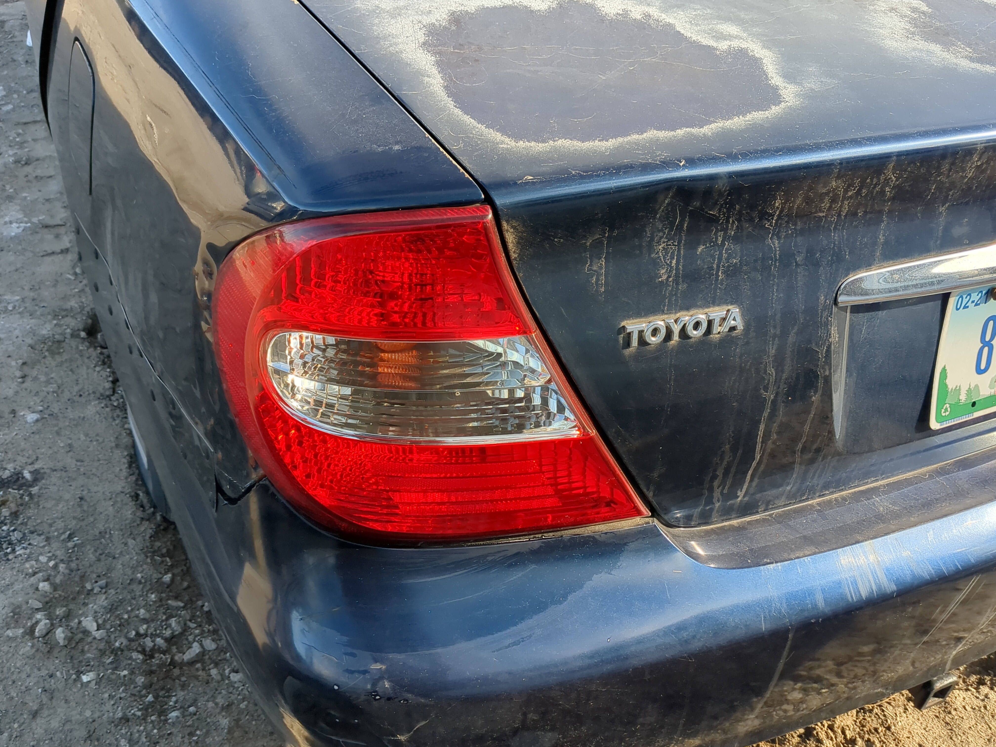 2002-2004 Toyota Camry Driver Left Side Tail Light Taillight Oem 1220264 - Oemusedautoparts1.com