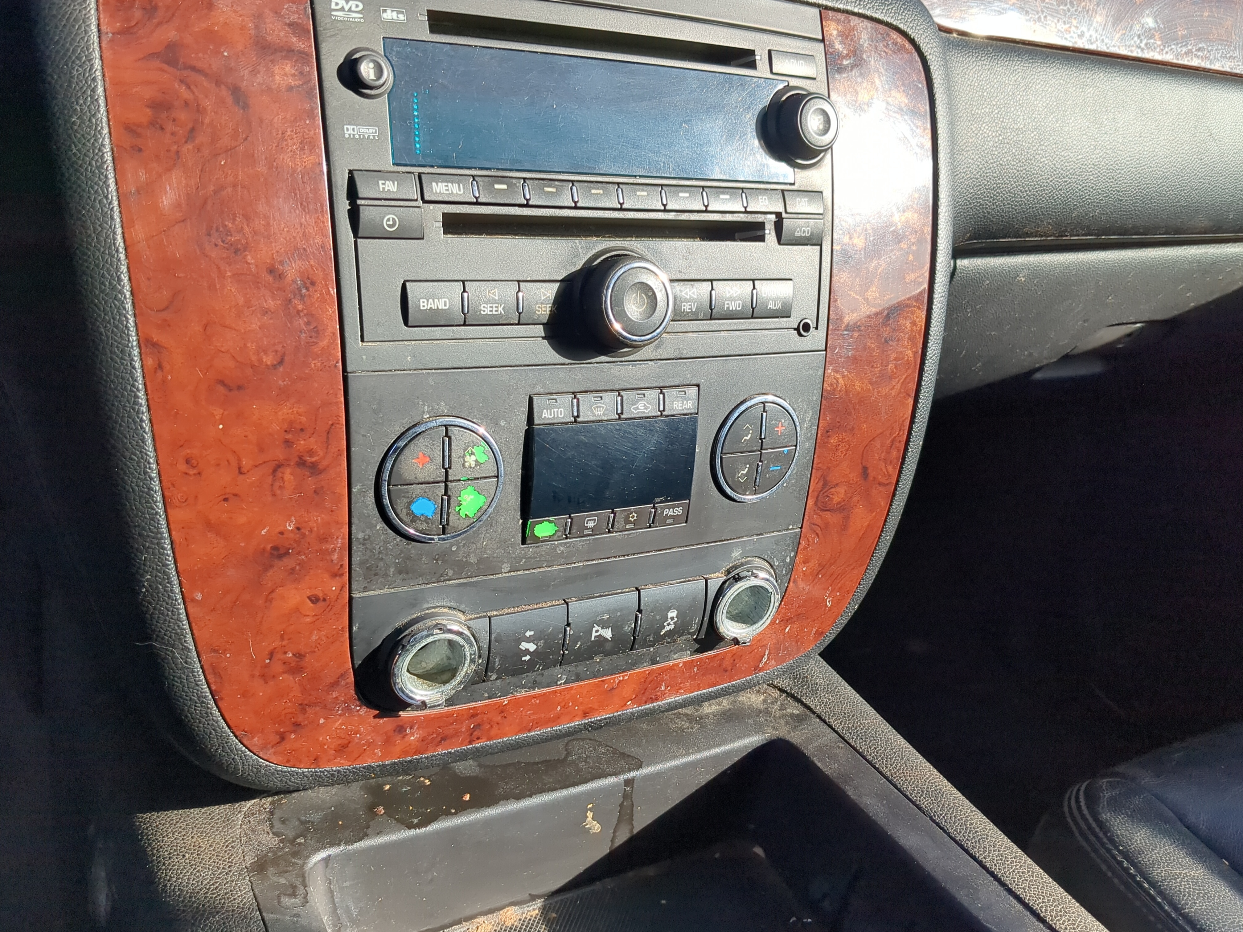 2012-2014 Chevrolet Tahoe Ac Heater Climate Control 1220363 - Oemusedautoparts1.com