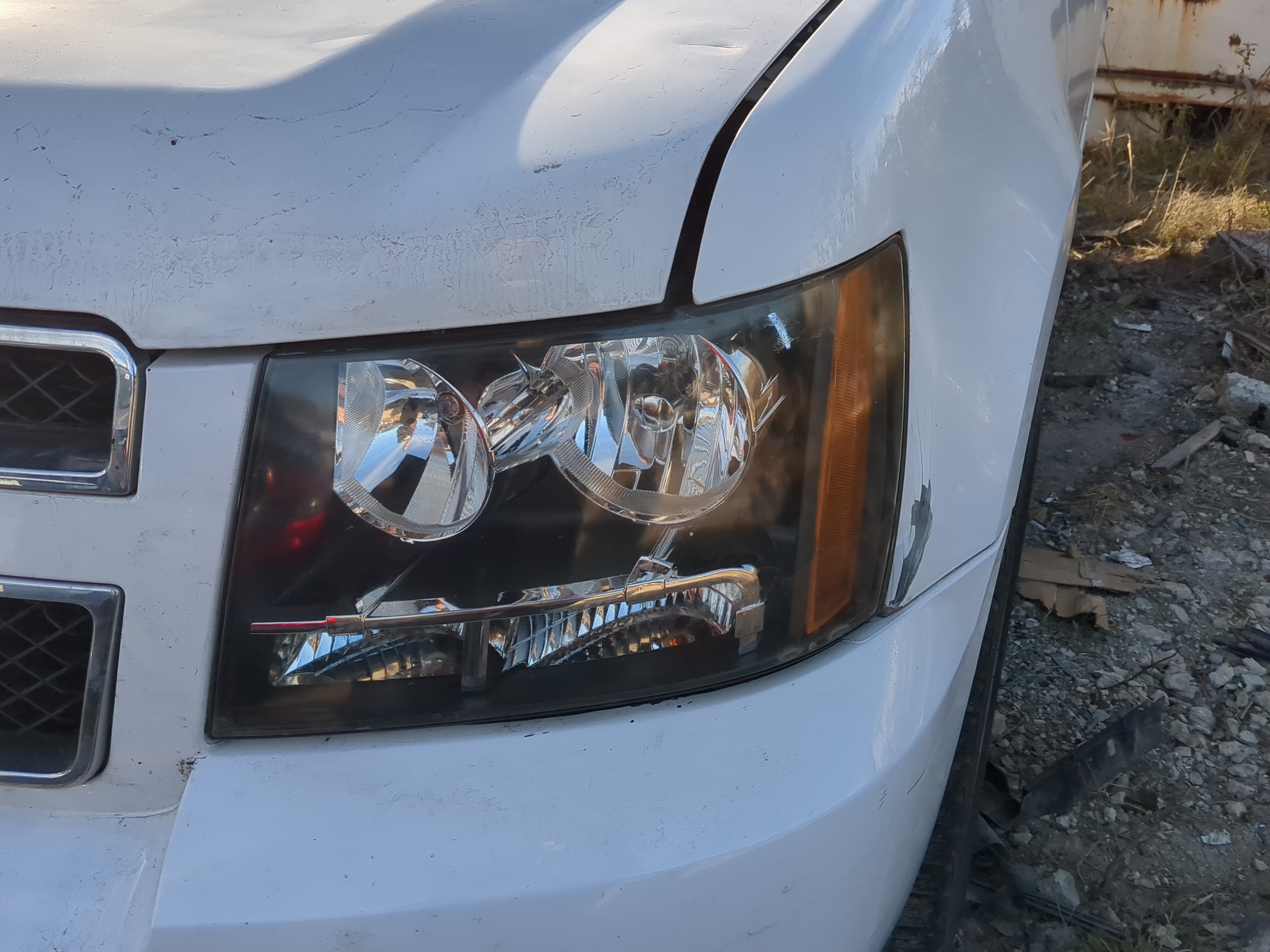 2007-2014 Chevrolet Tahoe Driver Left Oem Head Light Headlight Lamp 1220365 - Oemusedautoparts1.com