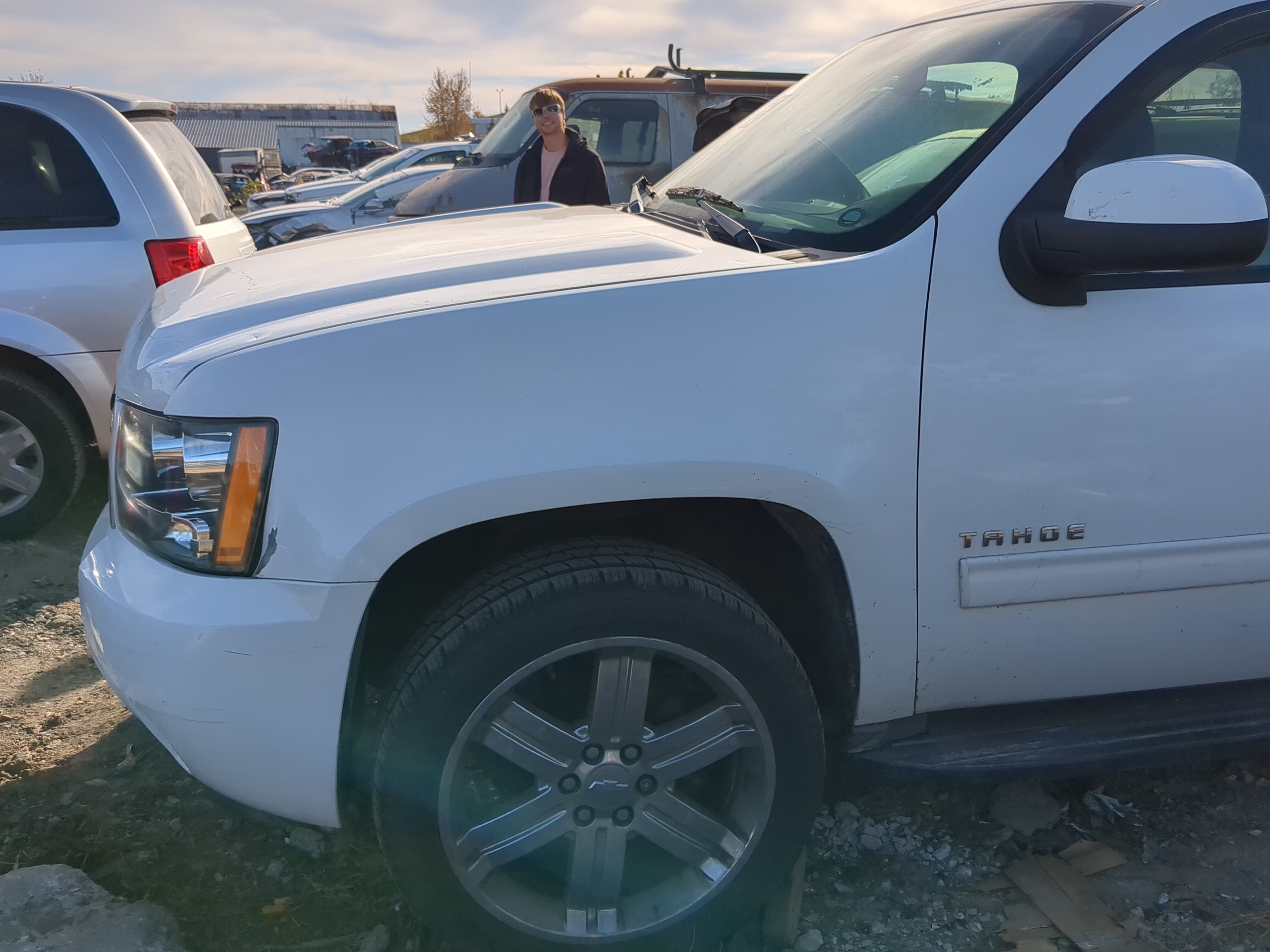 2007-2014 Chevrolet Tahoe Driver Fender 1220457 - Oemusedautoparts1.com