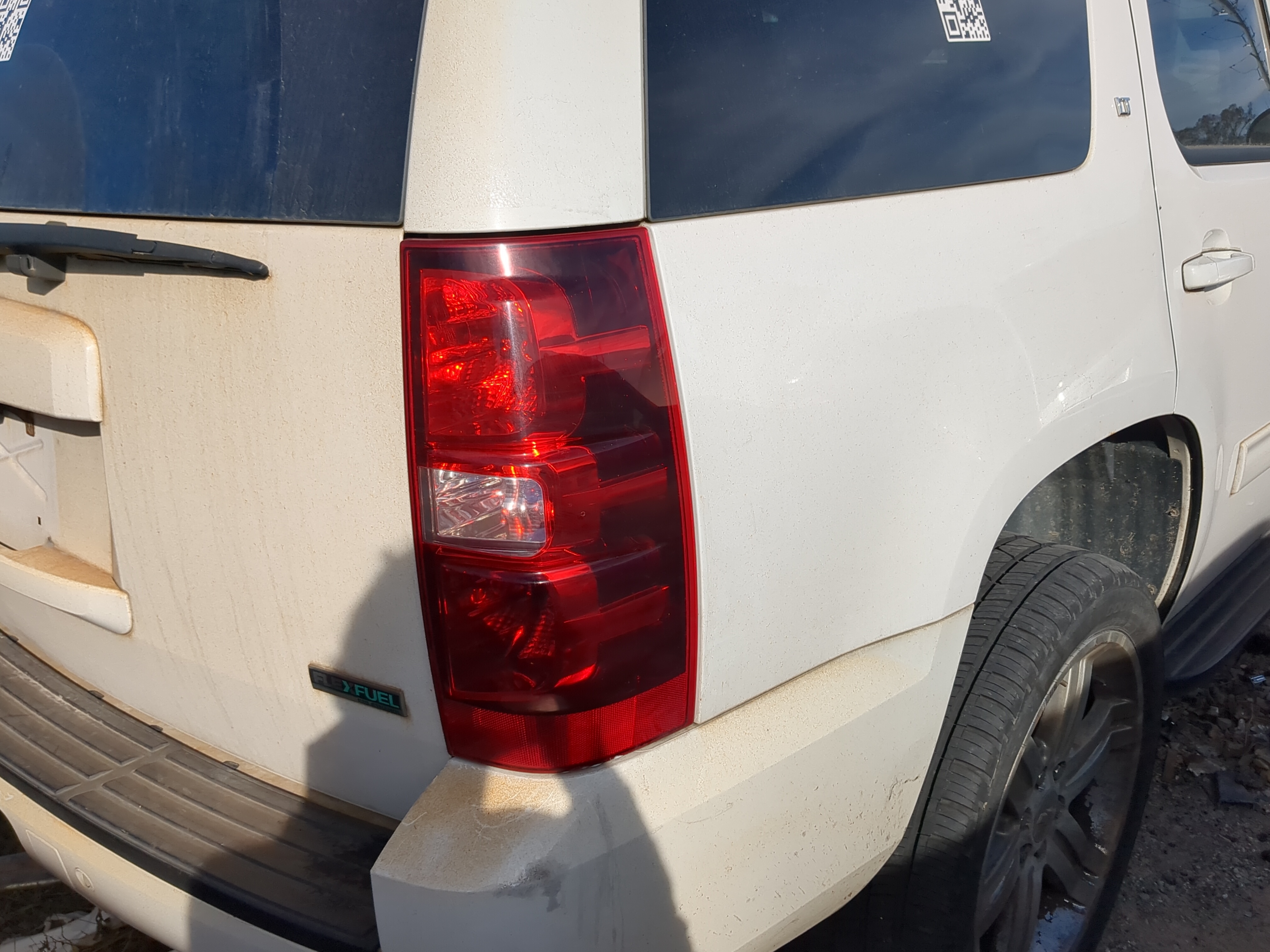 2007-2014 Chevrolet Tahoe Passenger Right Side Tail Light Taillight Oem 1220473 - Oemusedautoparts1.com