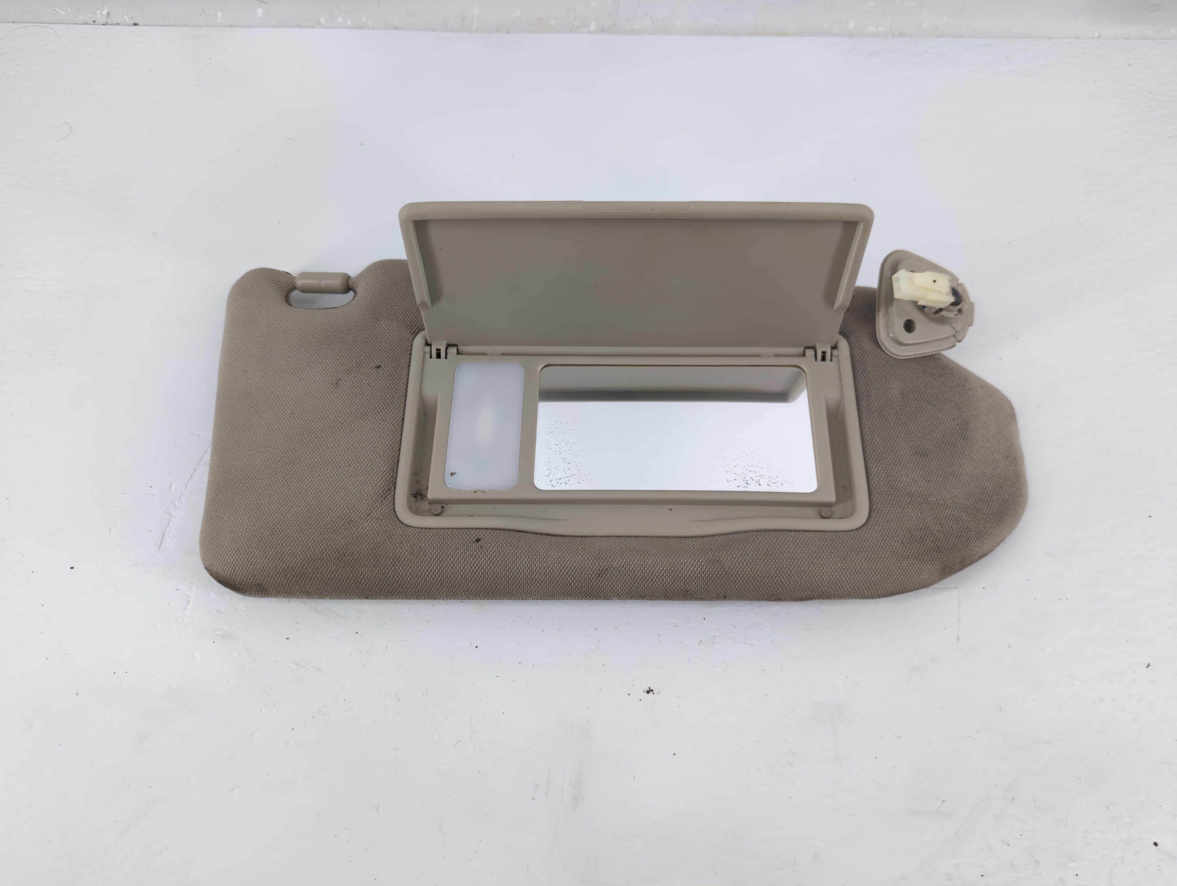 2009-2013 Infiniti G37 Driver Sun Visor Mirror Left Sunvisor Light Beige 1220531 - Oemusedautoparts1.com