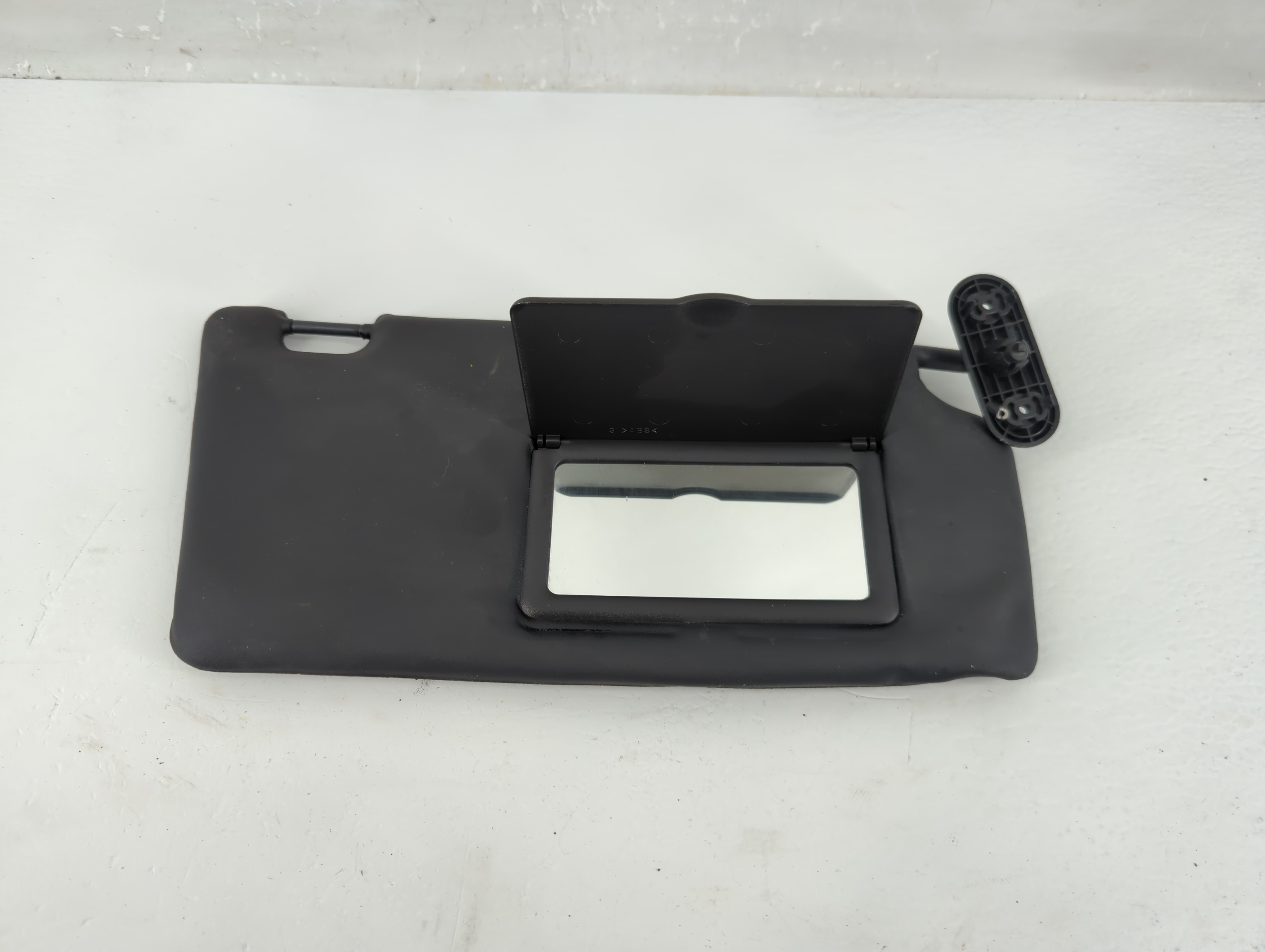 2008-2011 Ford Focus Passenger Sun Visor Mirror Right Sunvisor Black 1220534 - Oemusedautoparts1.com