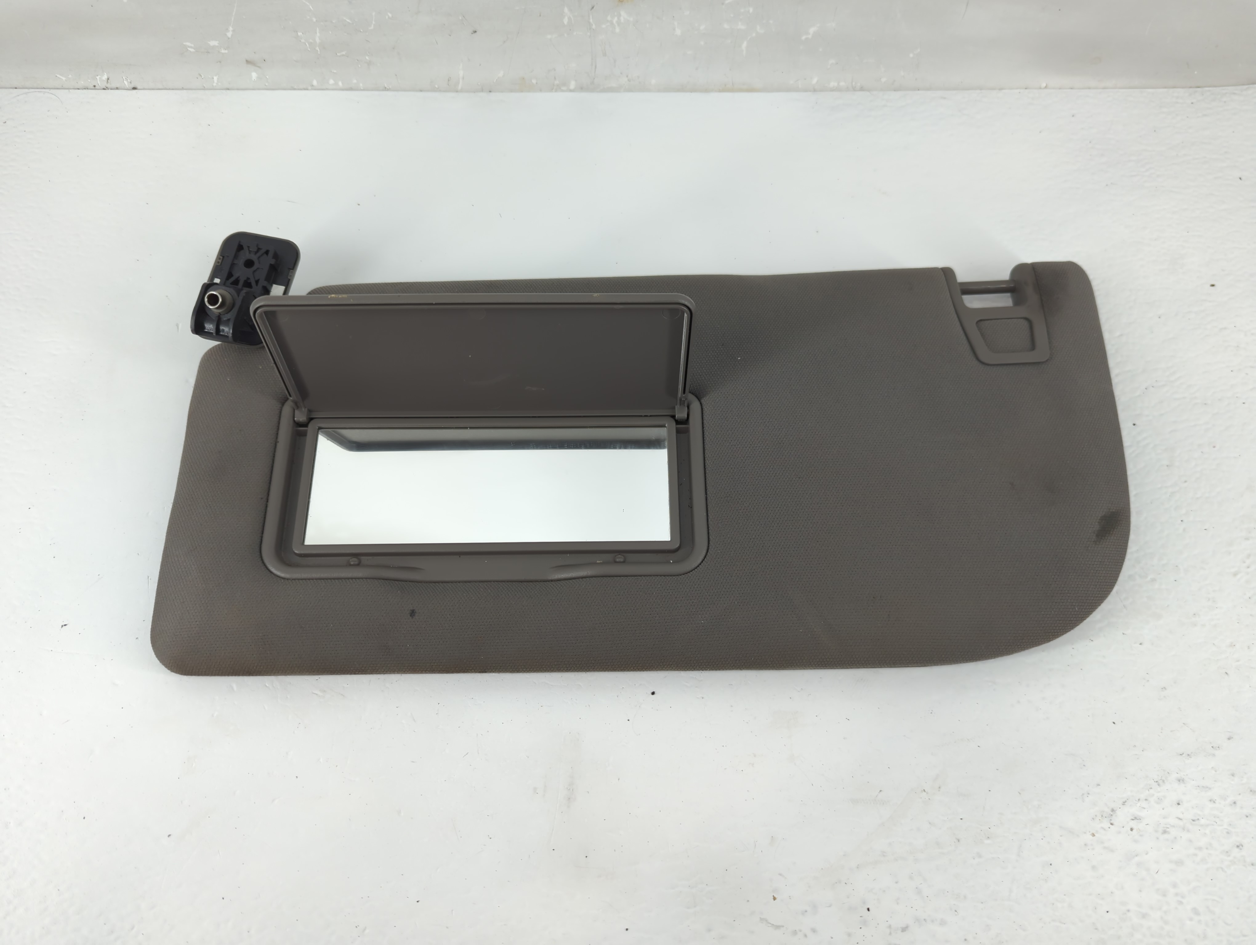 2018-2020 Ford F-150 Driver Sun Visor Mirror Left Sunvisor Dark Grey 1220537 - Oemusedautoparts1.com