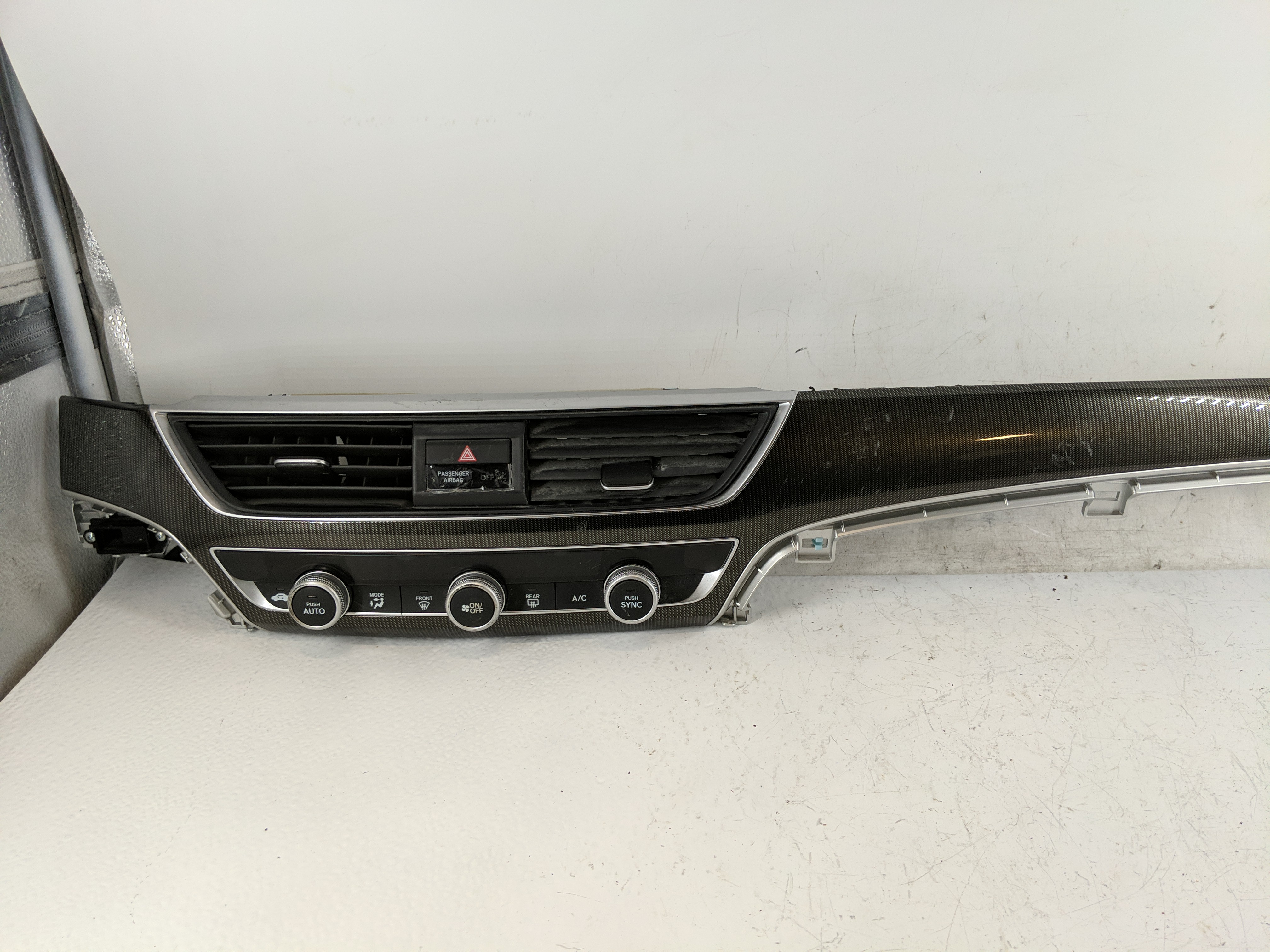 2018-2020 Honda Accord Ac Heater Roof Climate Control Tvaa016m1 1220551 - Oemusedautoparts1.com