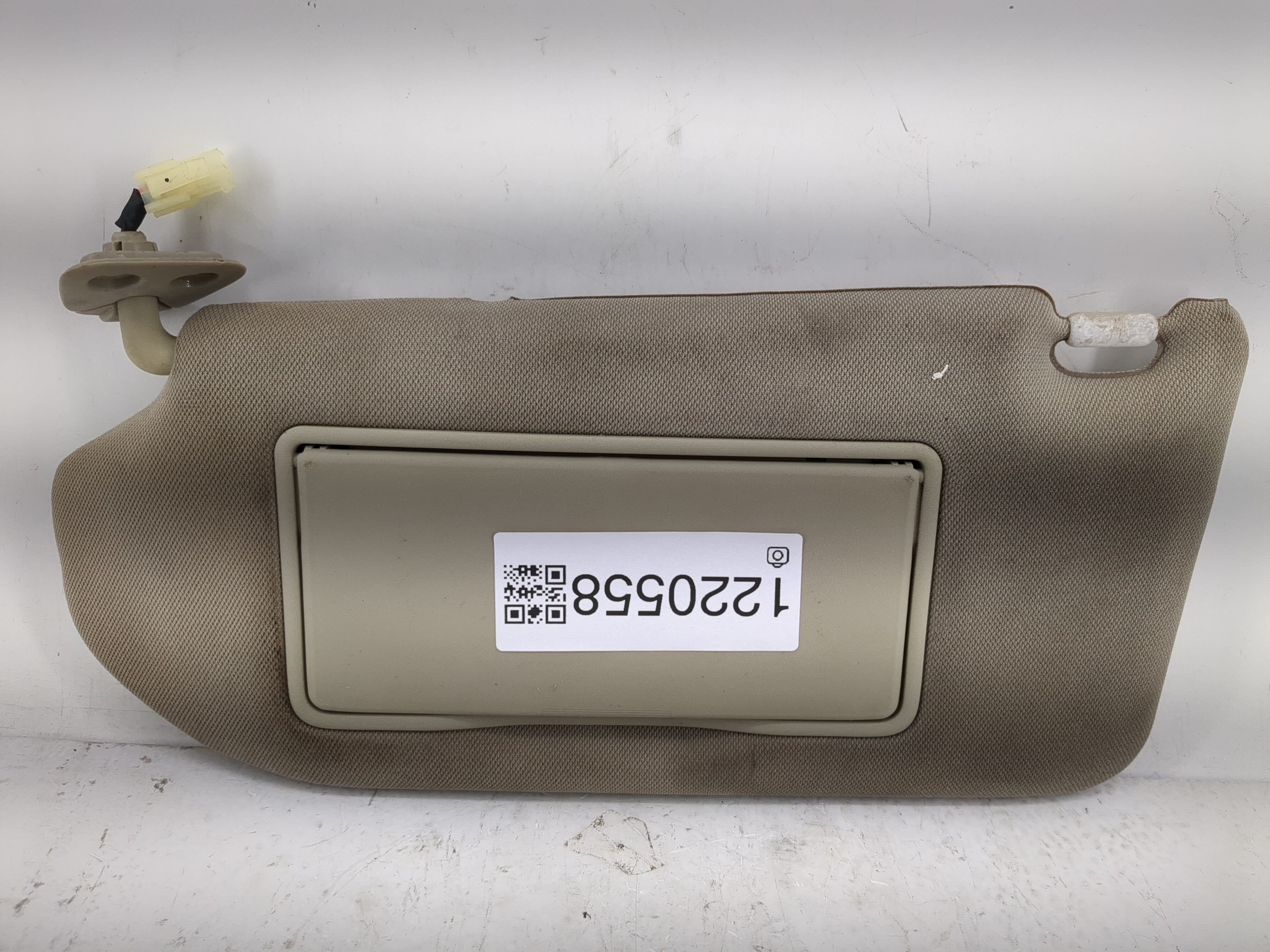 2009-2013 Infiniti G37 Driver Sun Visor Mirror Left Sunvisor Tan 1220558 - Oemusedautoparts1.com
