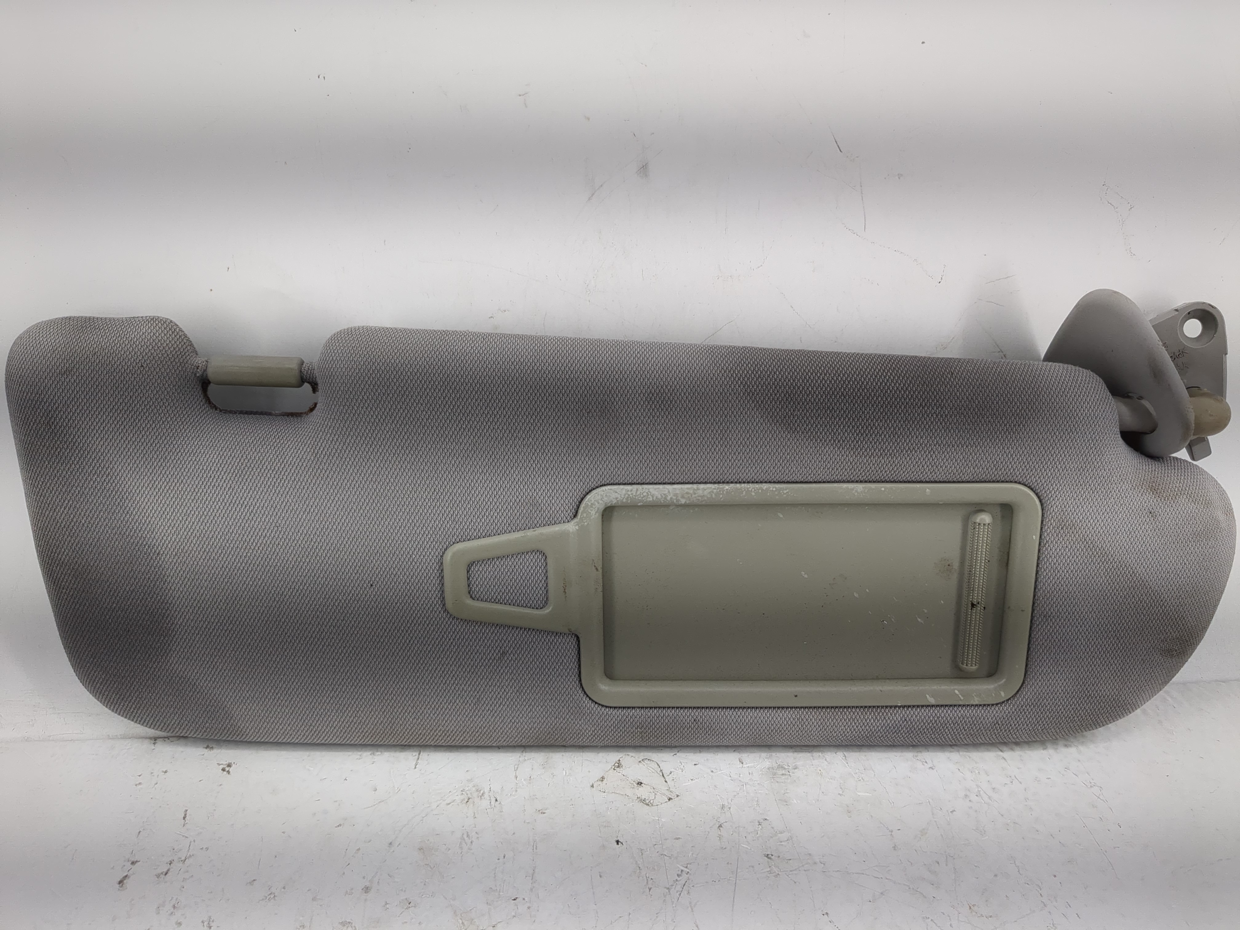 2011-2015 Hyundai Sonata Passenger Sun Visor Mirror Right Sunvisor 1220575 - Oemusedautoparts1.com