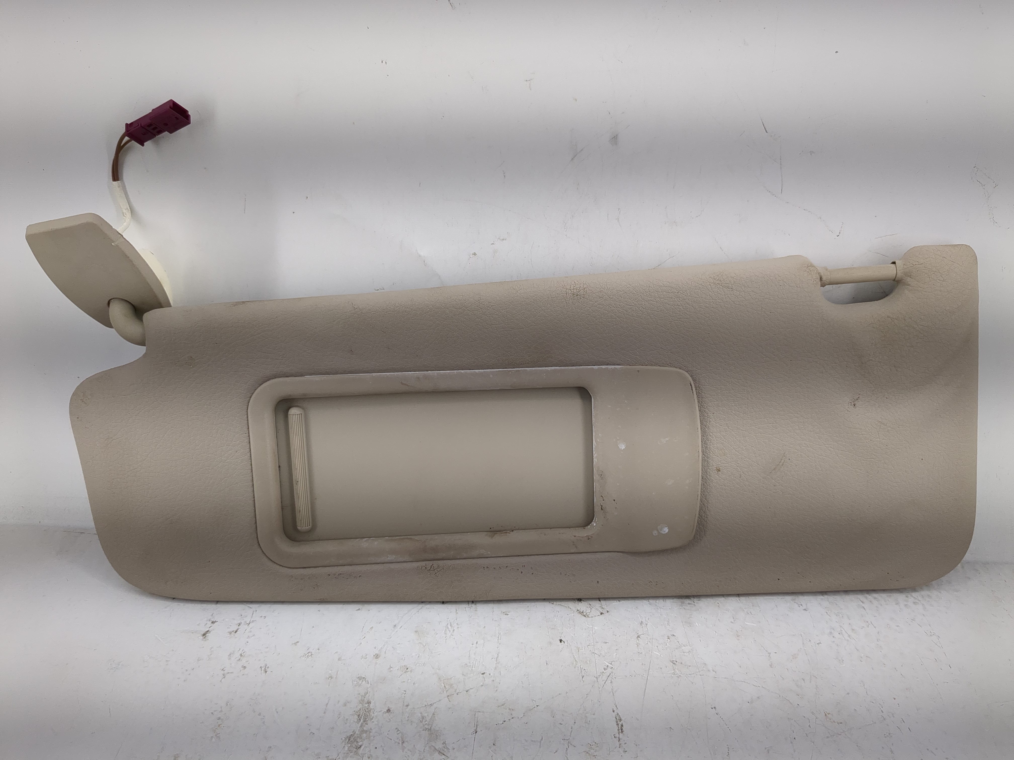 2010-2016 Bmw 550i Driver Sun Visor Mirror Left Sunvisor Ivory 1220577 - Oemusedautoparts1.com