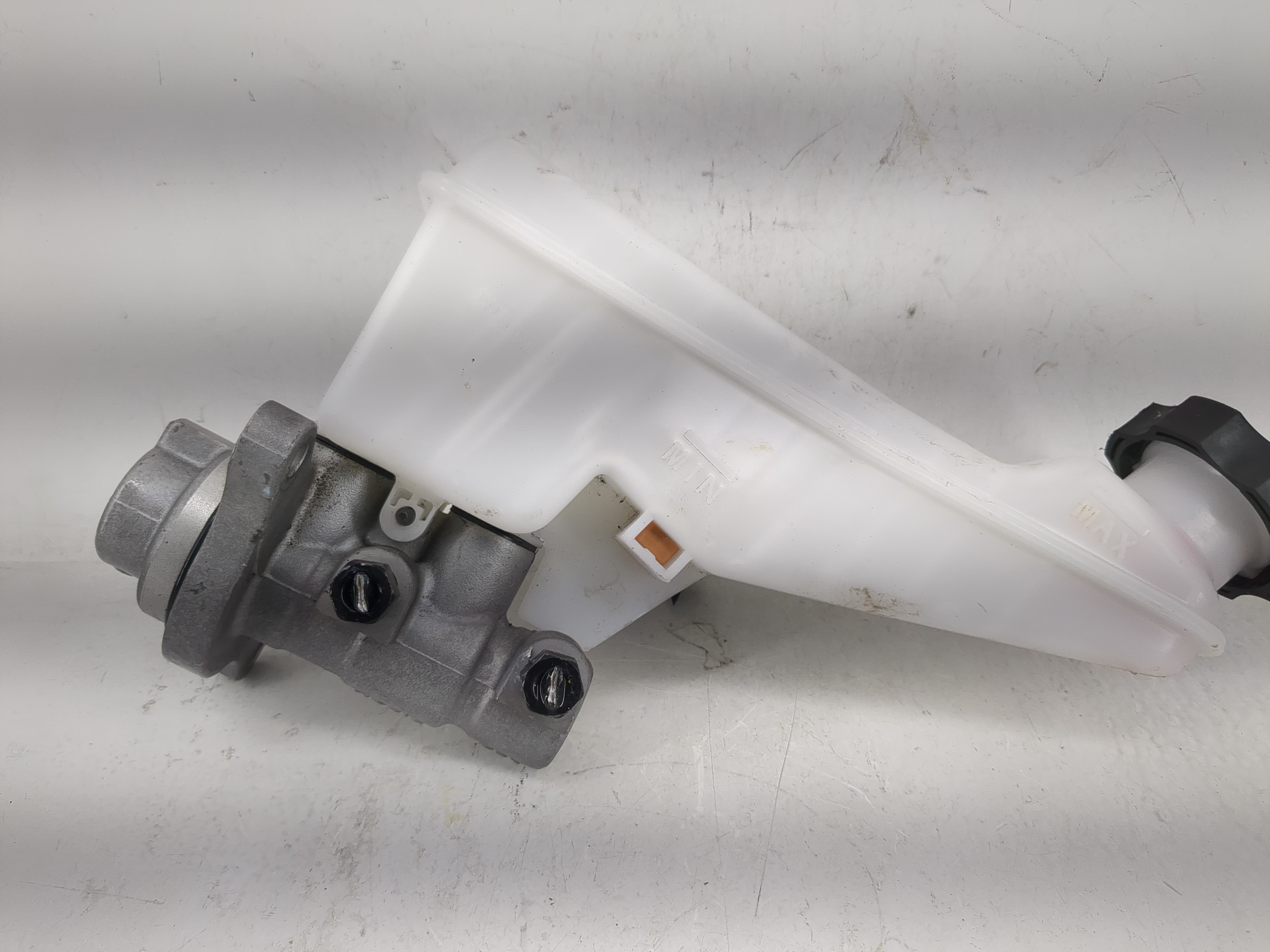 2019-2022 Kia Forte Brake Master Cylinder 1220642 - Oemusedautoparts1.com