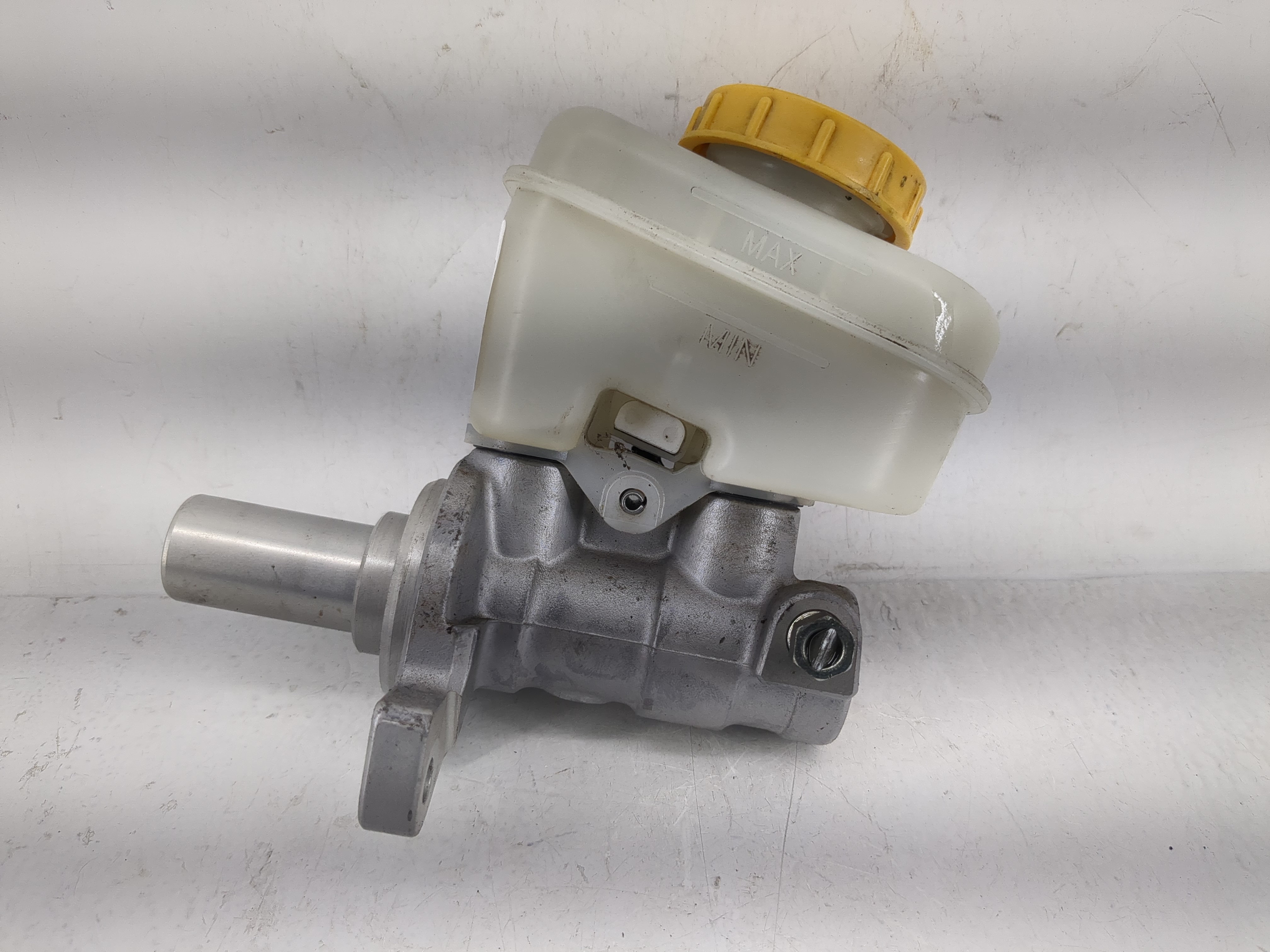 2013-2016 Scion Fr-s Brake Master Cylinder 1220678 - Oemusedautoparts1.com