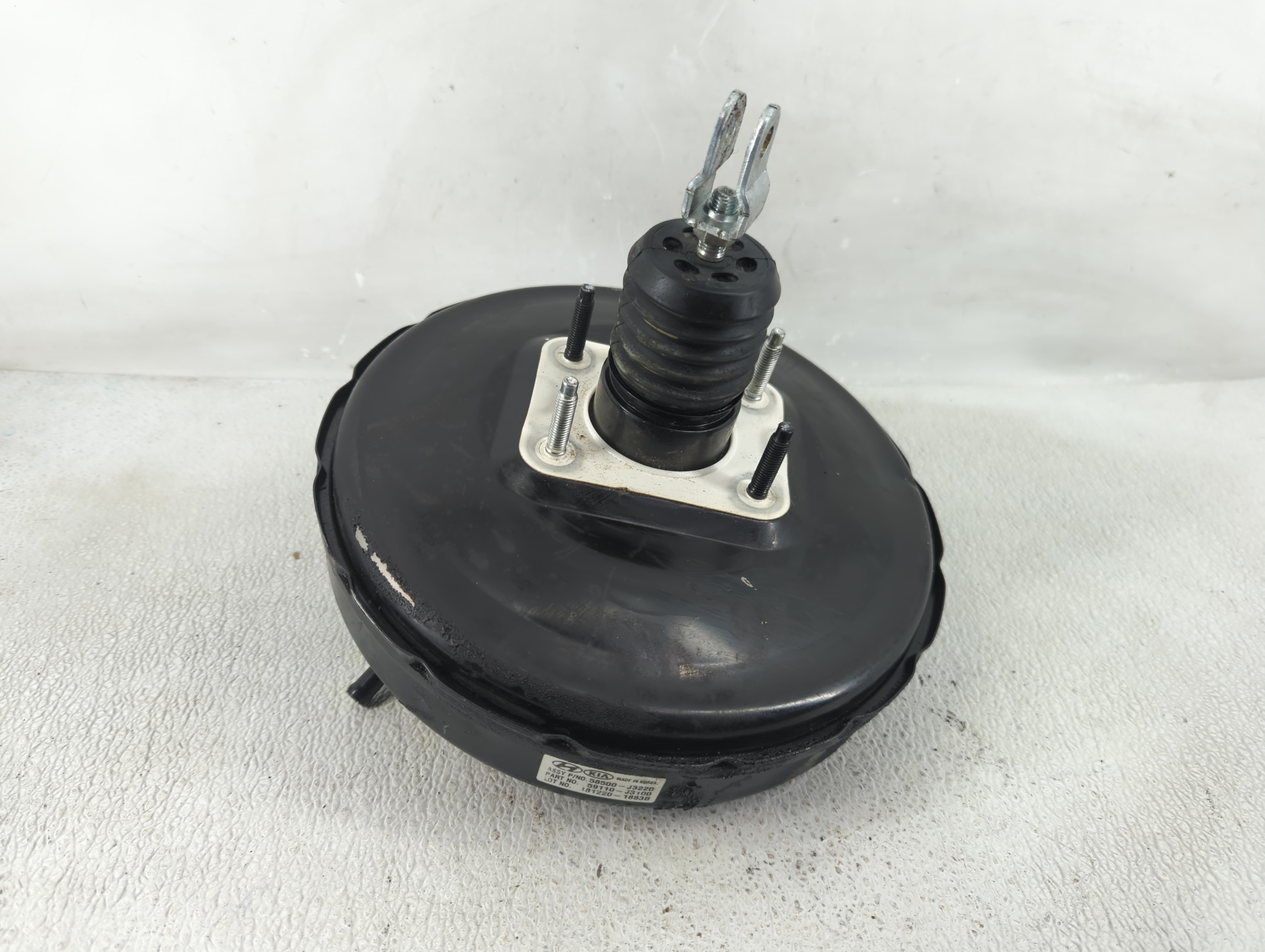 2019-2020 Hyundai Veloster Power Brake Booster Oem 1220791 - Oemusedautoparts1.com