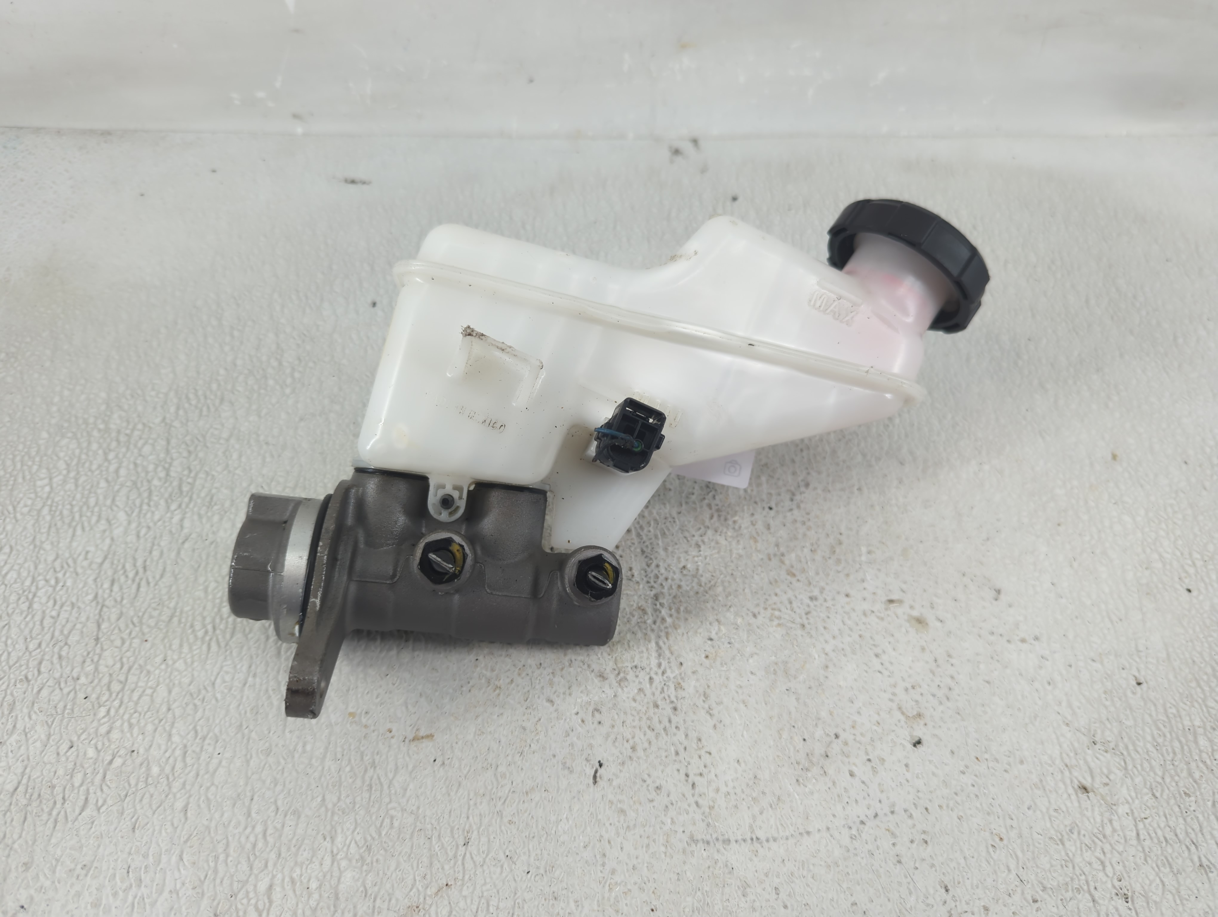 2022 Hyundai Elantra Brake Master Cylinder 1220805 - Oemusedautoparts1.com
