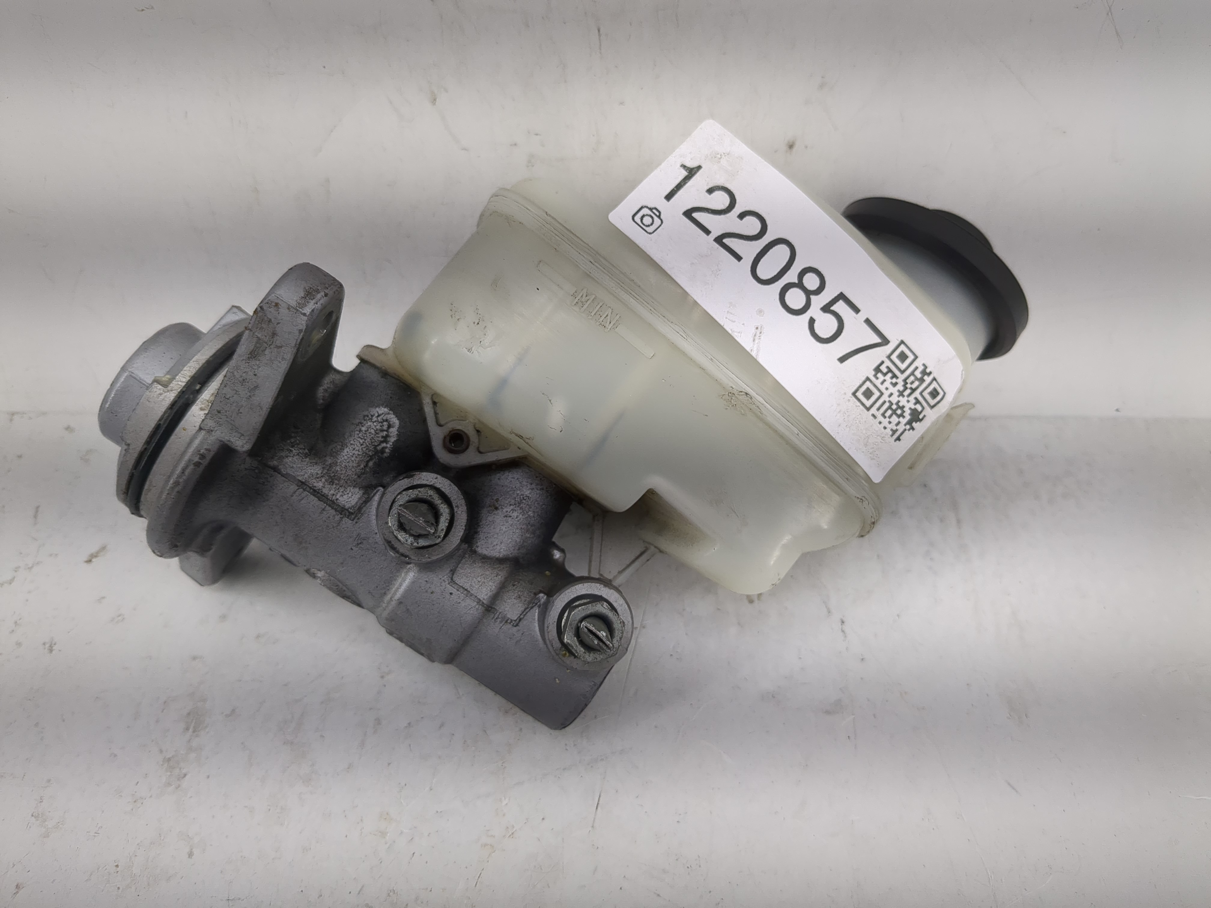 2006-2018 Toyota Rav4 Brake Master Cylinder 1220857 - Oemusedautoparts1.com