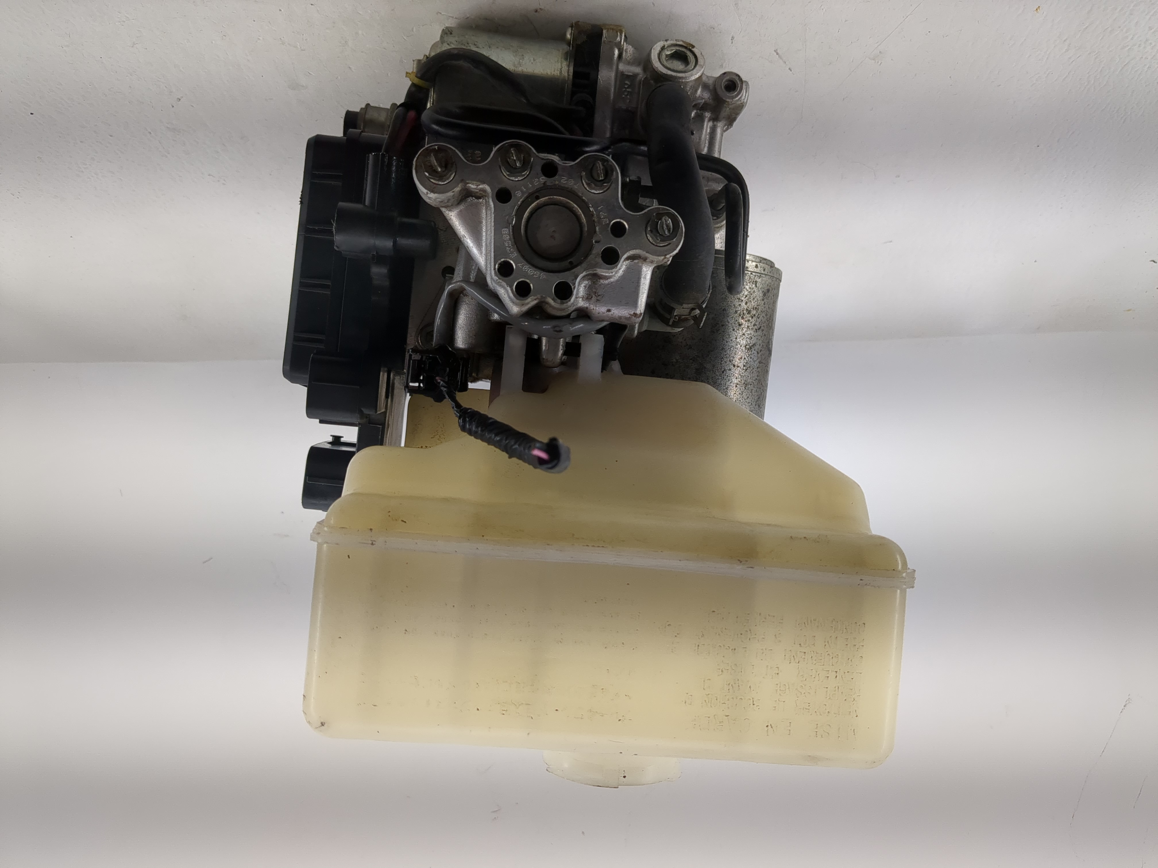 Nissan Titan Brake Master Cylinder 1220893 - Oemusedautoparts1.com