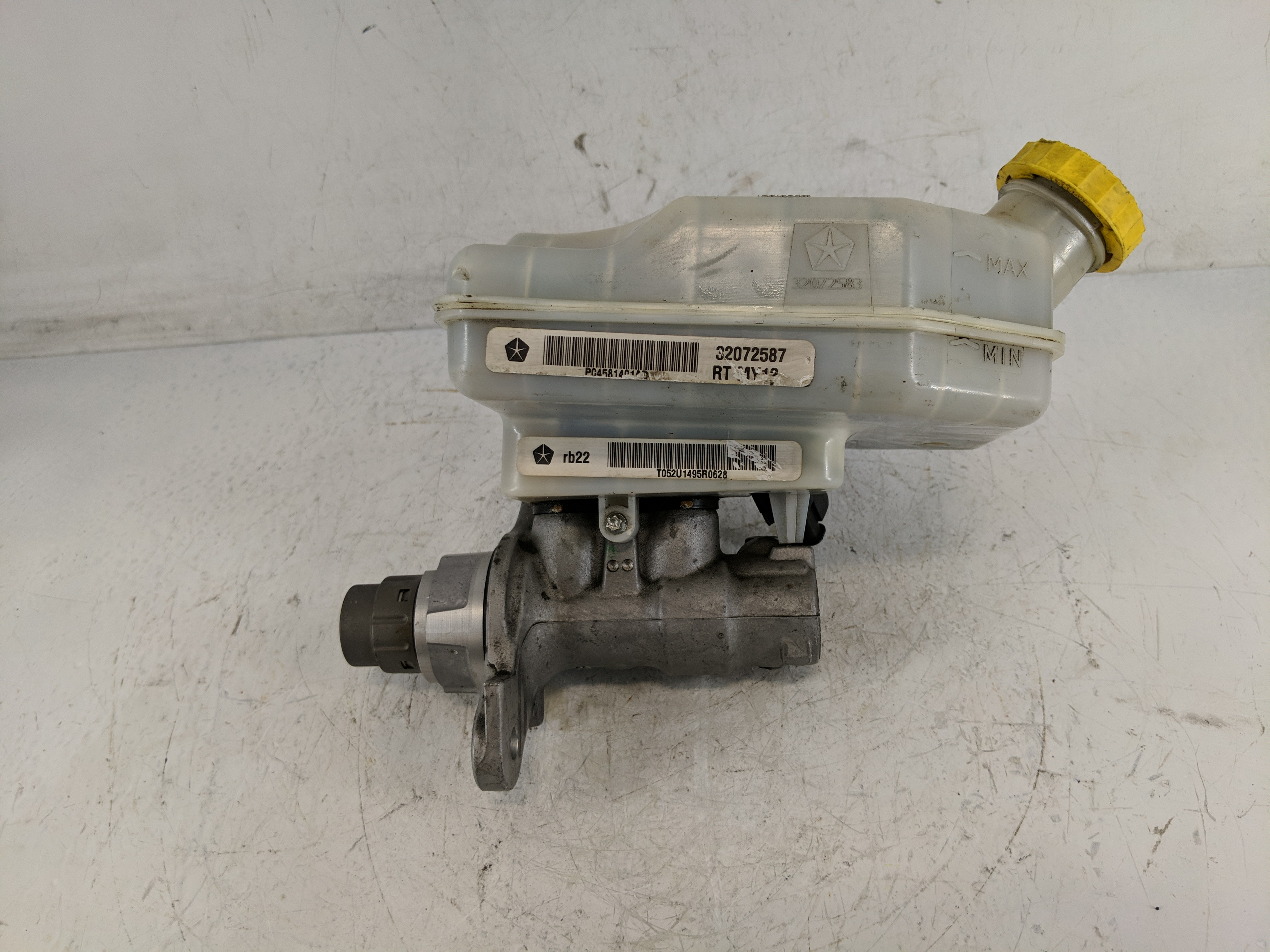 Dodge Caravan Brake Master Cylinder 1220951 - Oemusedautoparts1.com