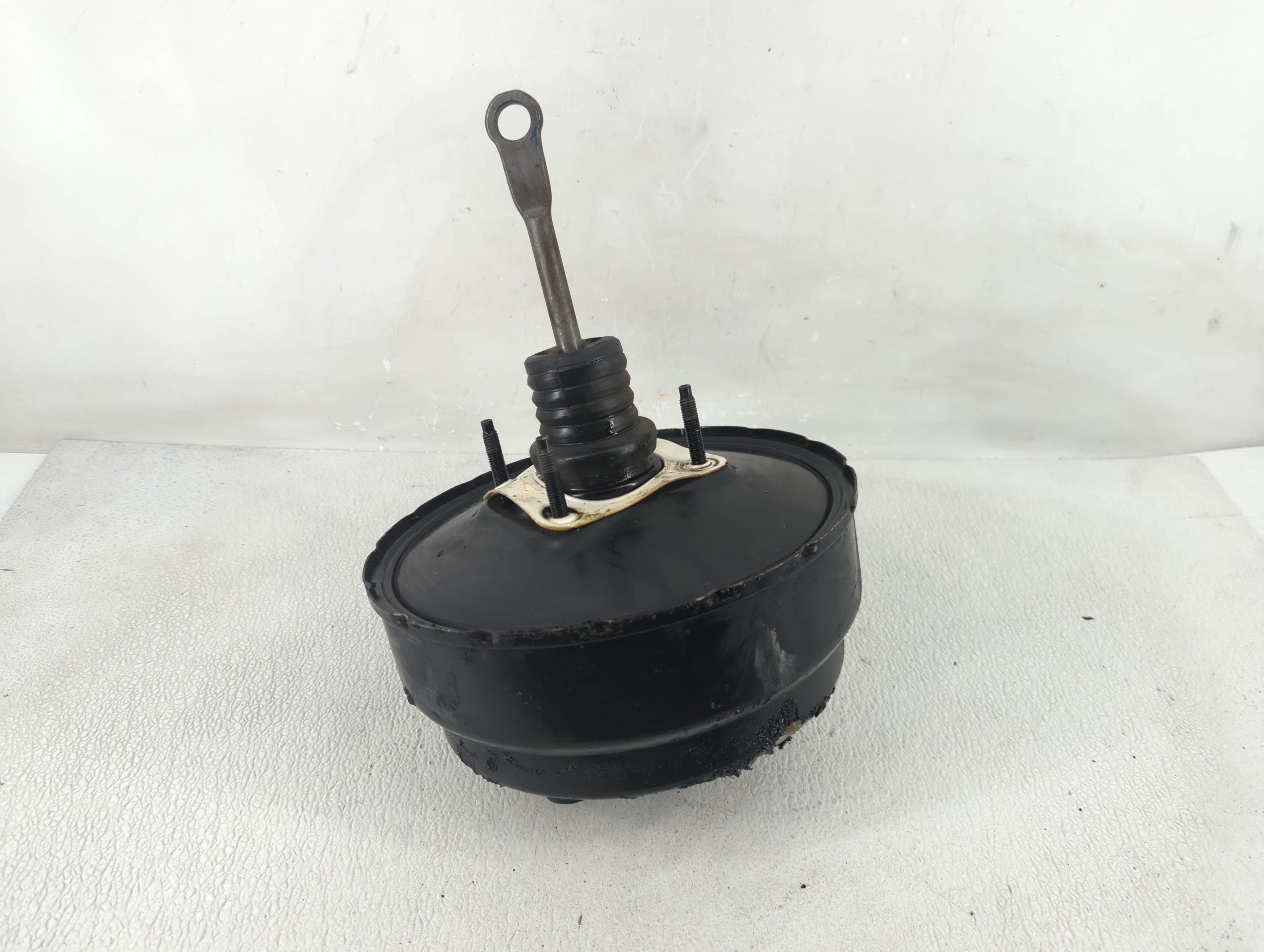 2010-2015 Chevrolet Camaro Power Brake Booster Oem 1220992 - Oemusedautoparts1.com
