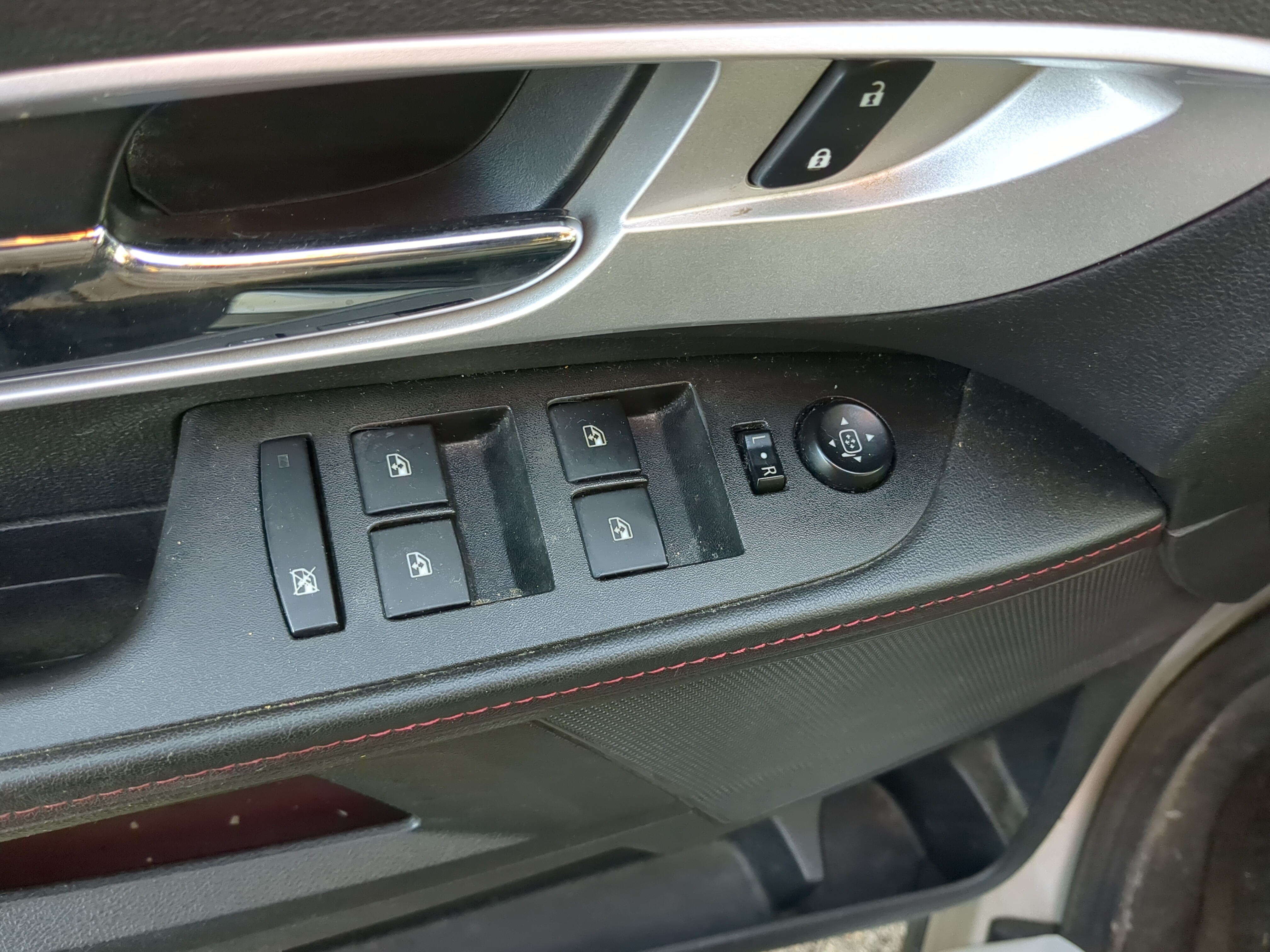 2010-2017 Chevrolet Equinox Driver Left Door Master Power Window Switch 1221383 - Oemusedautoparts1.com