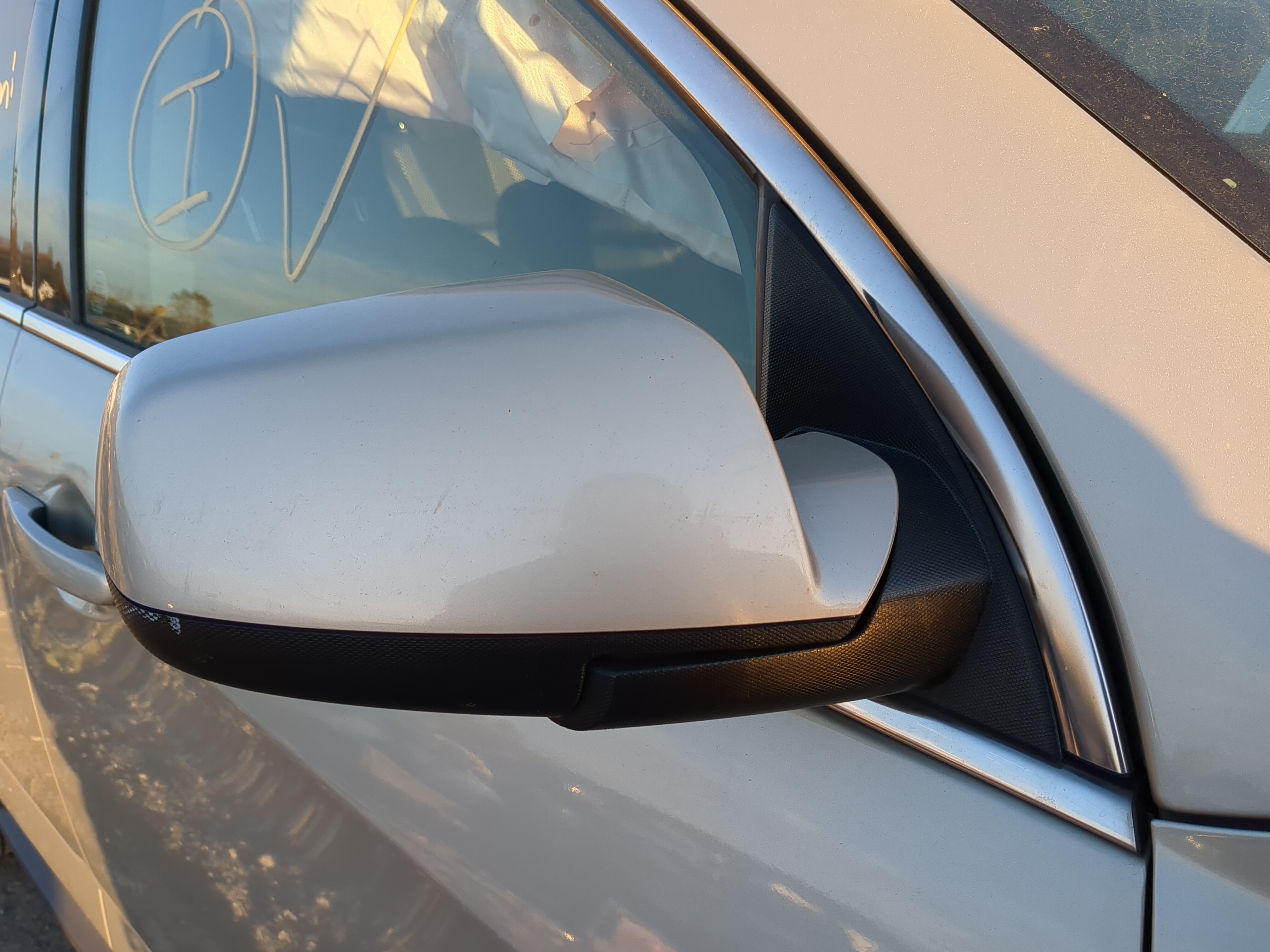 2011-2014 Chevrolet Equinox Passenger Right Side View Power Door Mirror 1221418 - Oemusedautoparts1.com