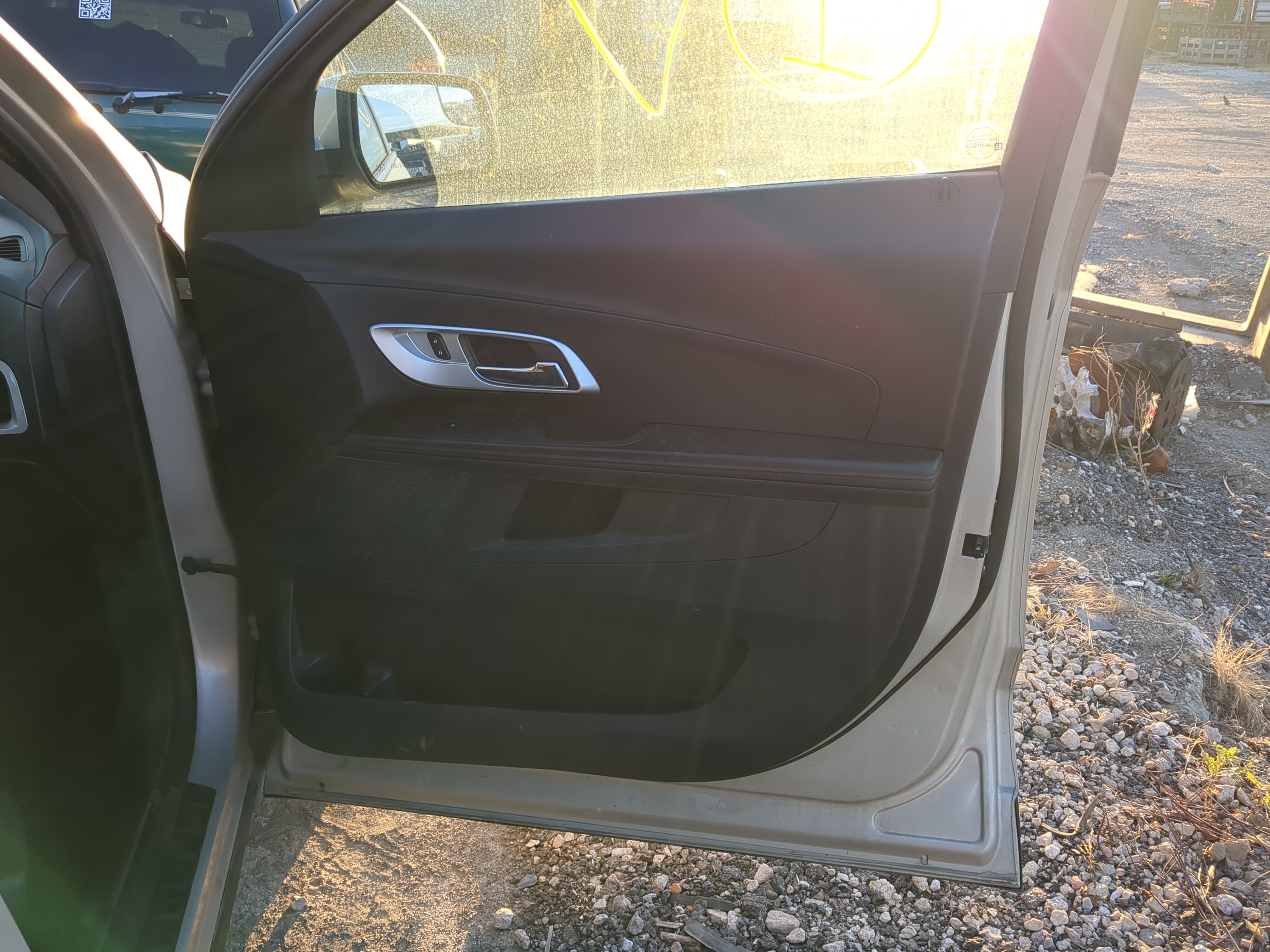 Picture of 2014 Chevrolet Equinox Front Right Passenger Interior Door Panel Trim 1221454