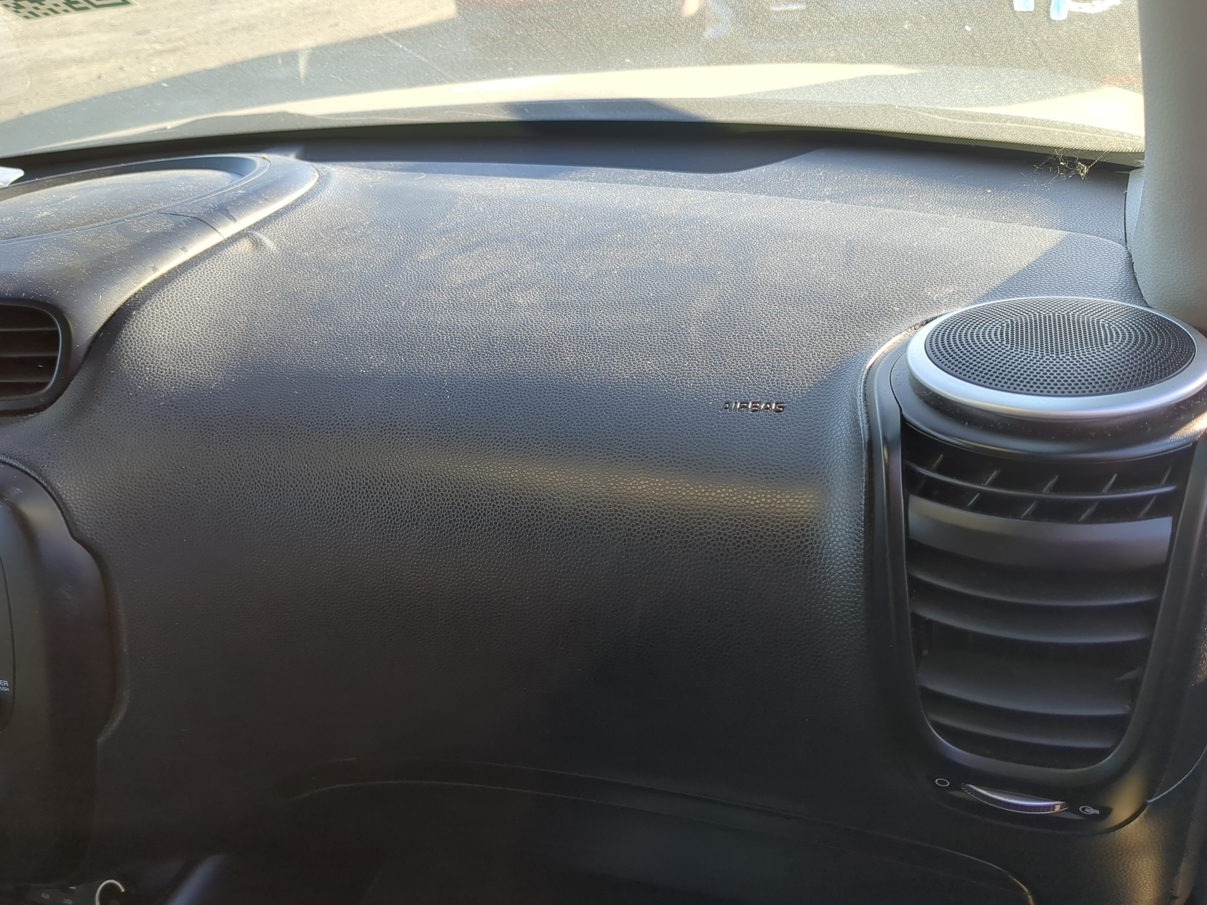 2014-2019 Kia Soul Air Bag Passenger Right Dashboard Oem 1221797 - Oemusedautoparts1.com