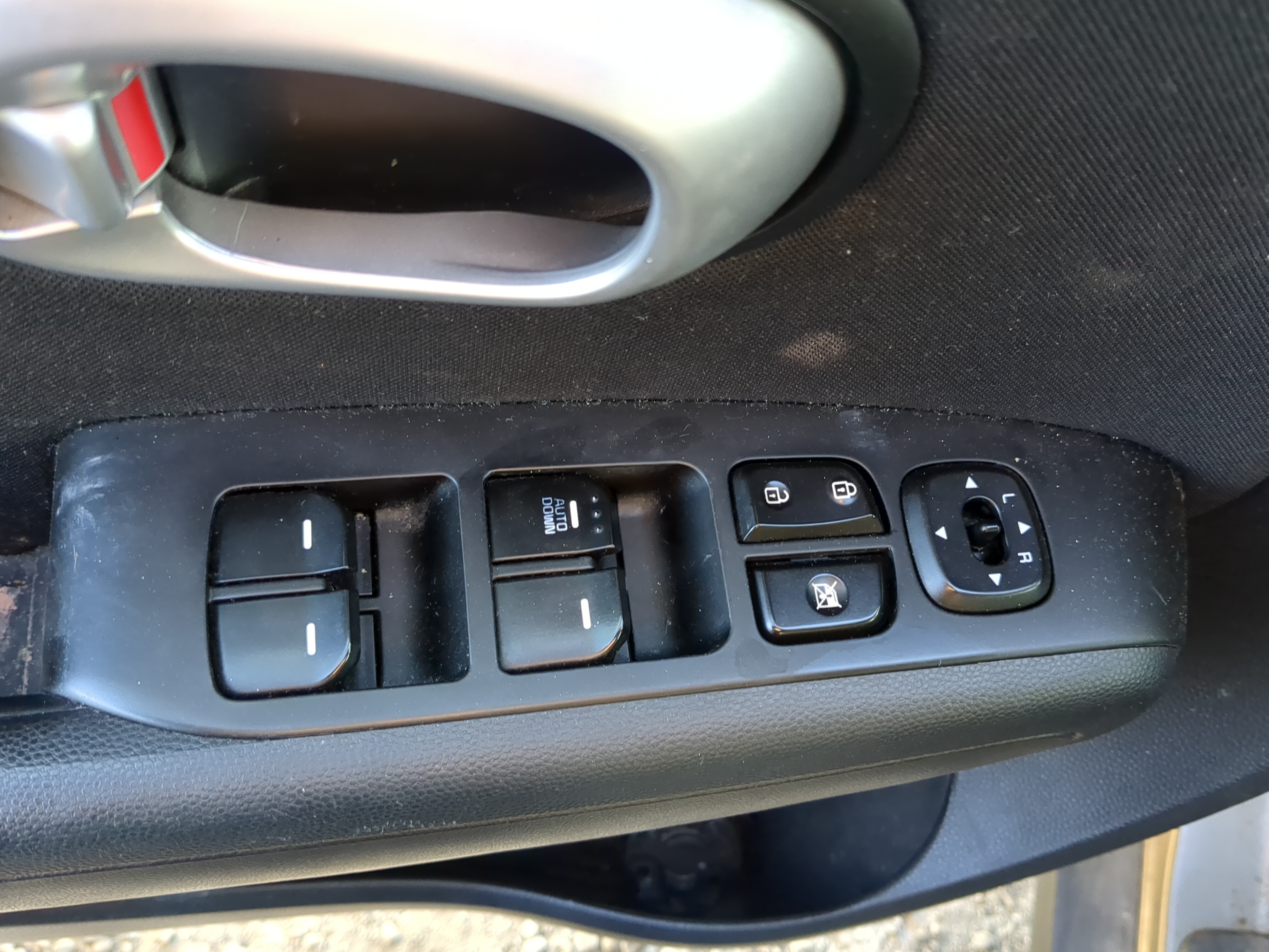 2014-2016 Kia Soul Driver Left Door Master Power Window Switch 1221798 - Oemusedautoparts1.com