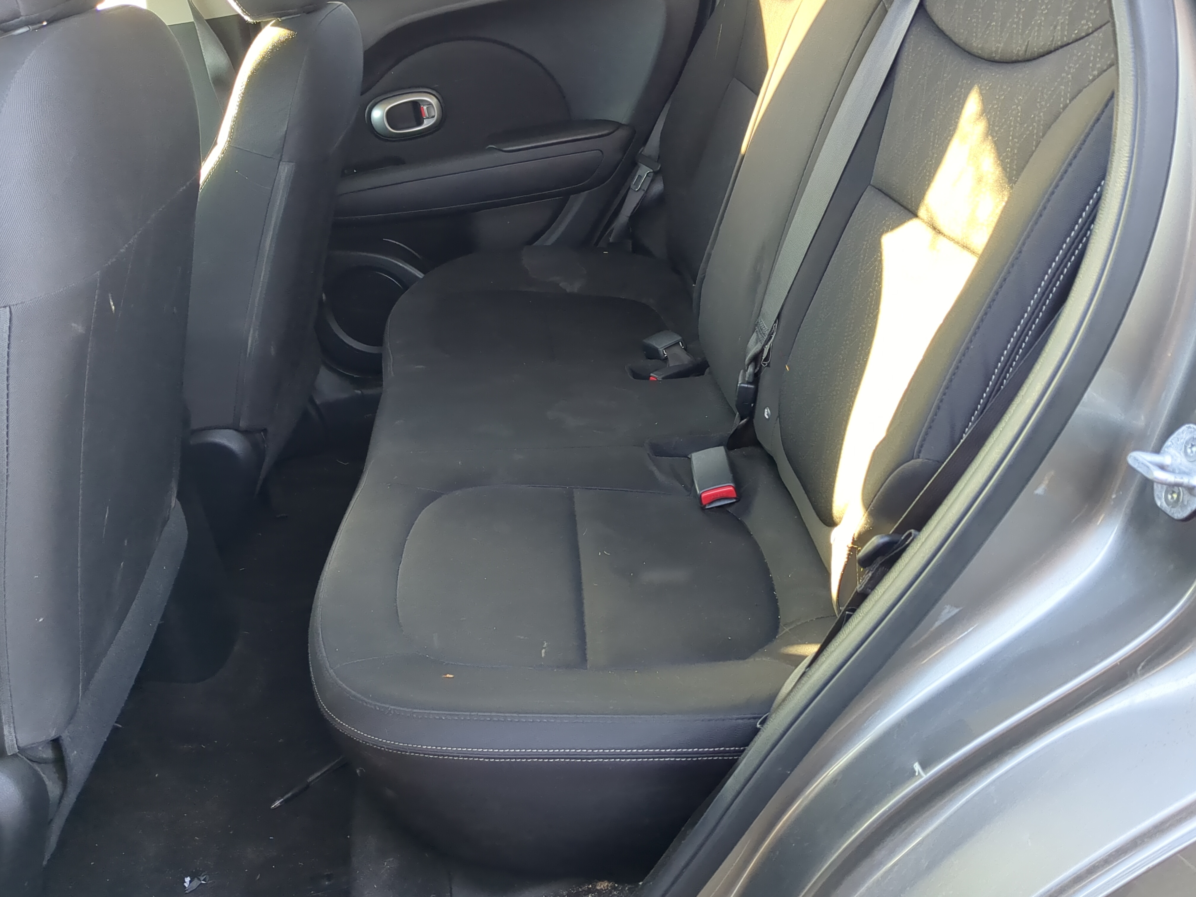 2015 Kia Soul Rear Seat Oem 1221839 - Oemusedautoparts1.com