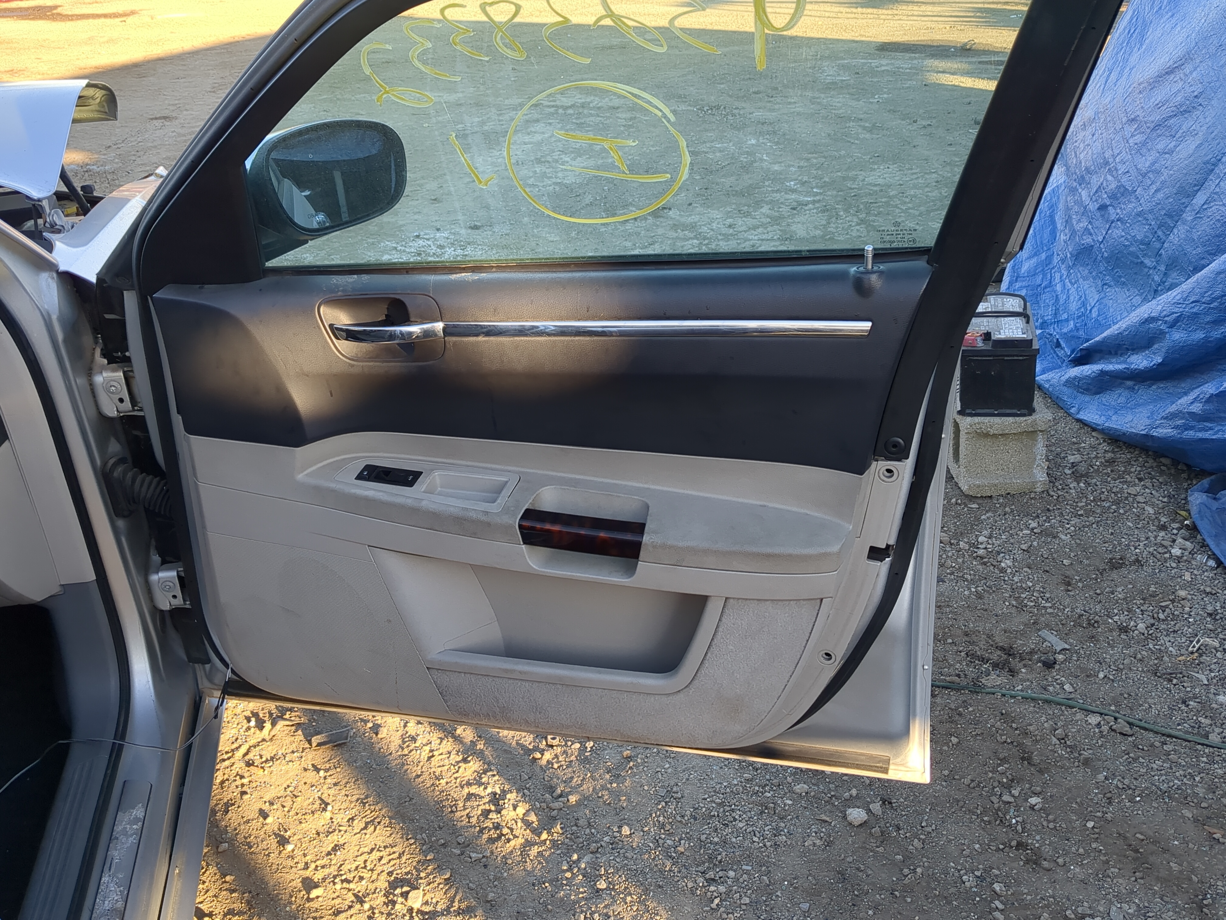 2005 Chrysler 300c Front Right Passenger Interior Door Panel Trim 1222013 - Oemusedautoparts1.com