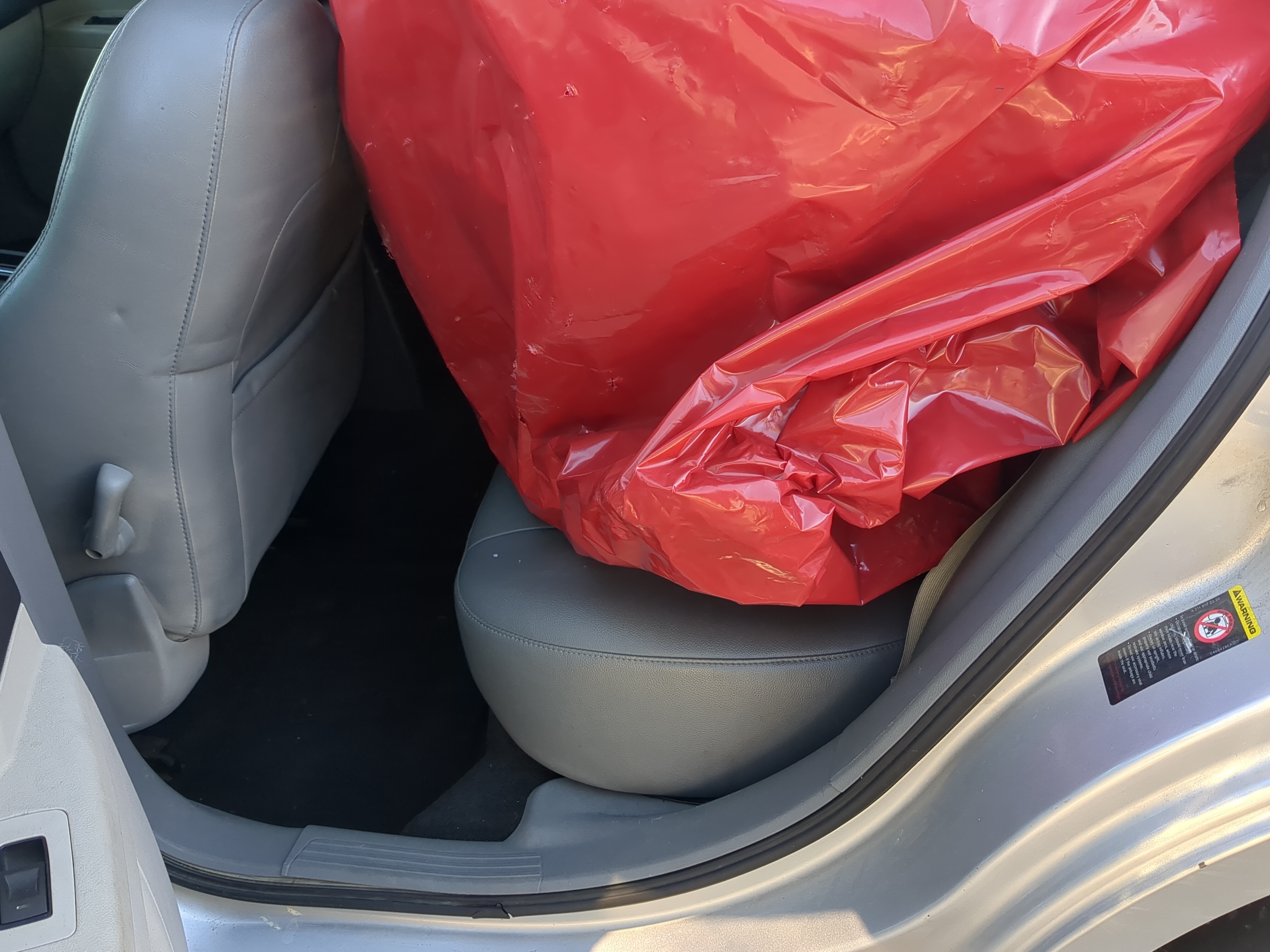 2005 Chrysler 300c Rear Seat Oem 1222020 - Oemusedautoparts1.com