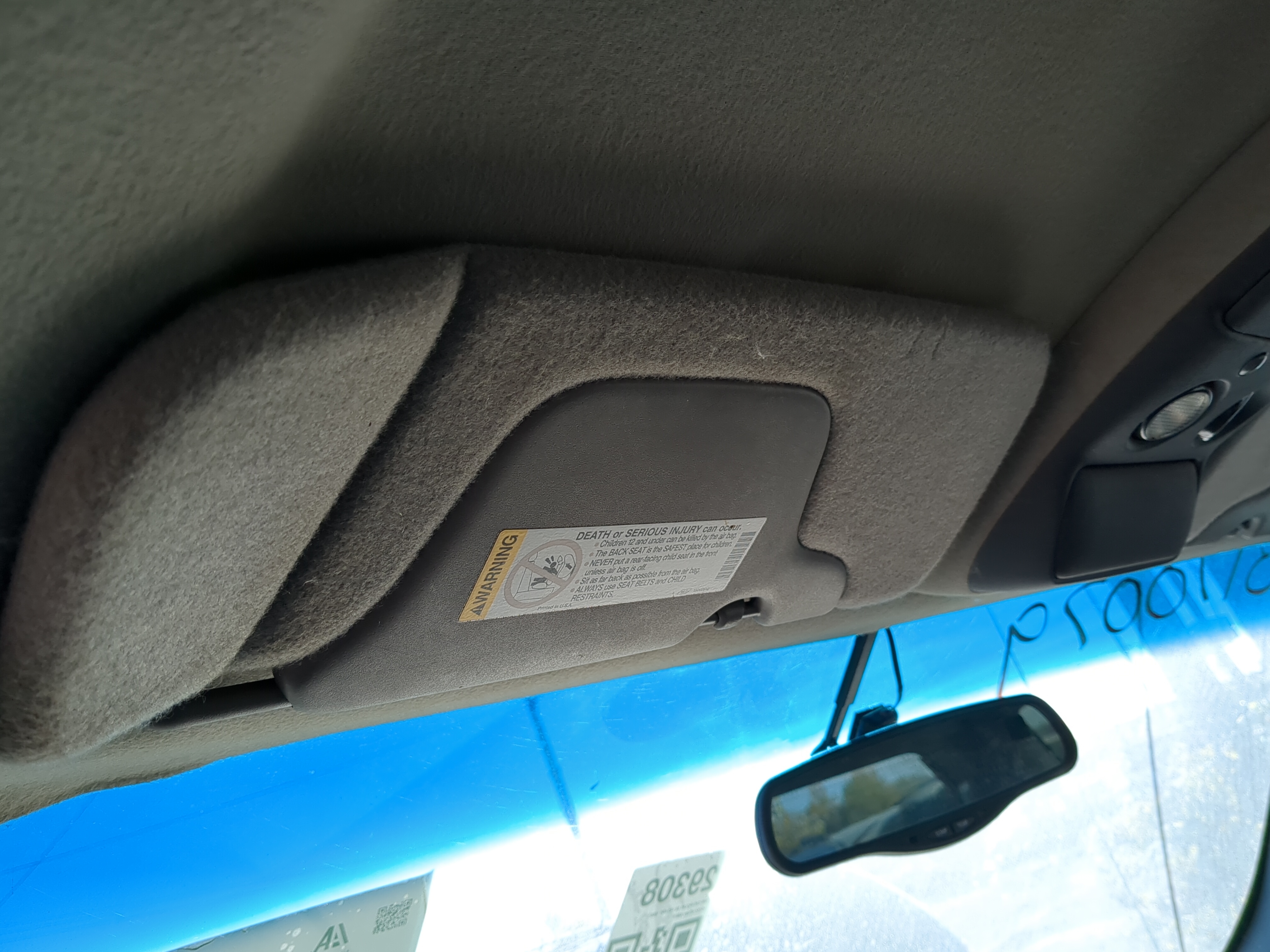 2000-2002 Chevrolet Silverado 1500 Driver Sun Visor Mirror Left Sunvisor 1222046 - Oemusedautoparts1.com