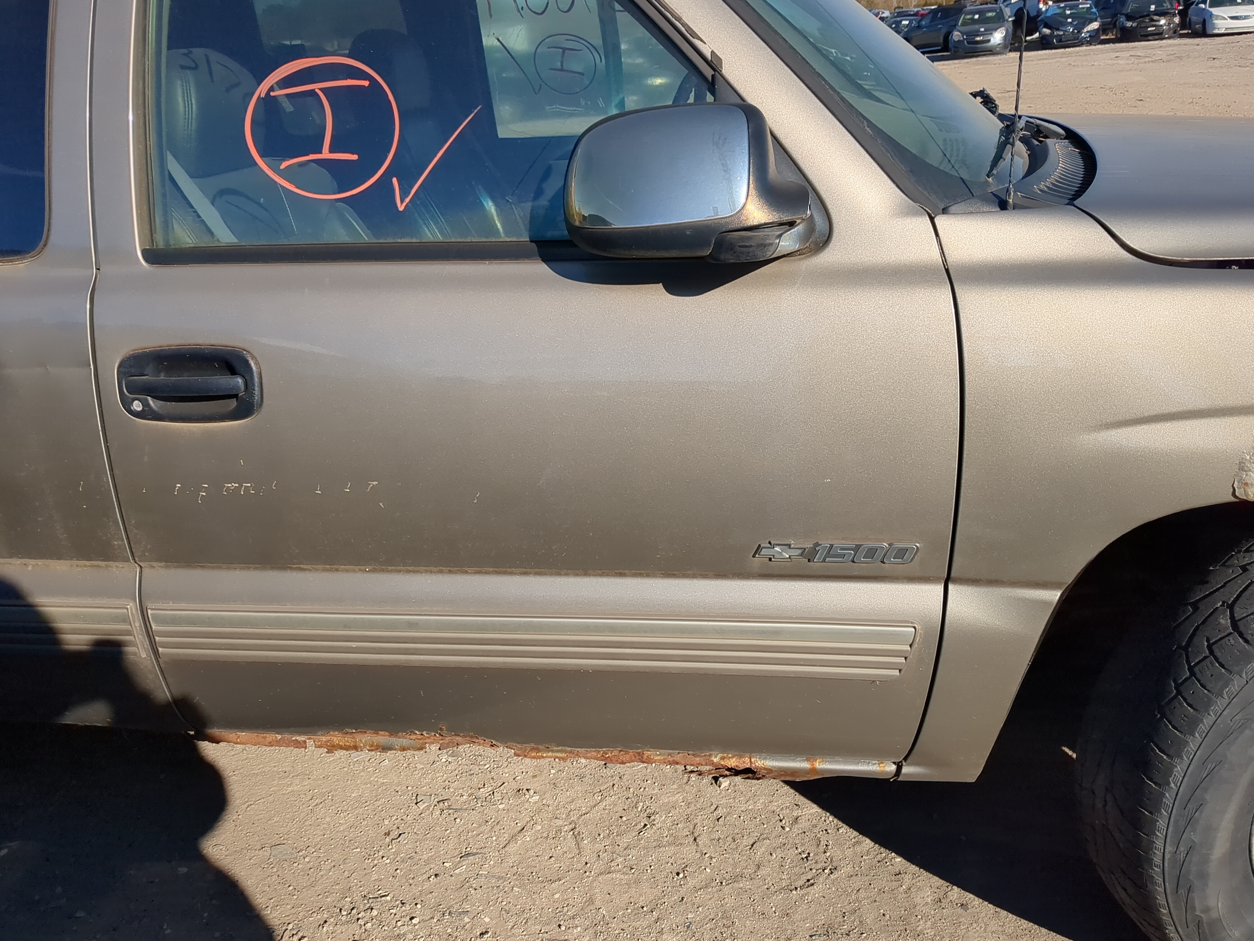 1999-2007 Chevrolet Silverado 1500 Passenger Front Door Oem 1222101 - Oemusedautoparts1.com