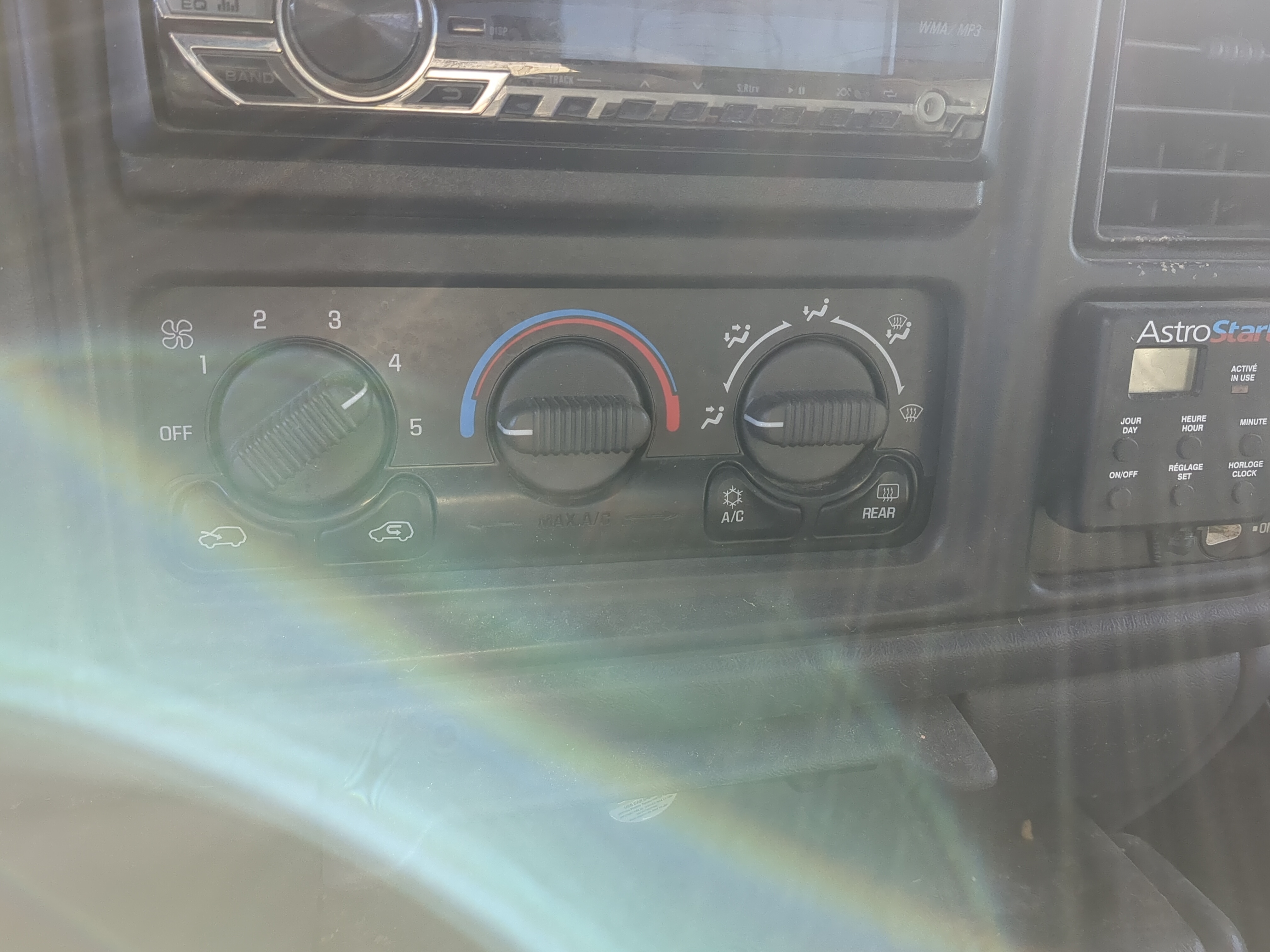 1999-2002 Chevrolet Silverado 1500 Ac Heater Climate Control 1222103 - Oemusedautoparts1.com