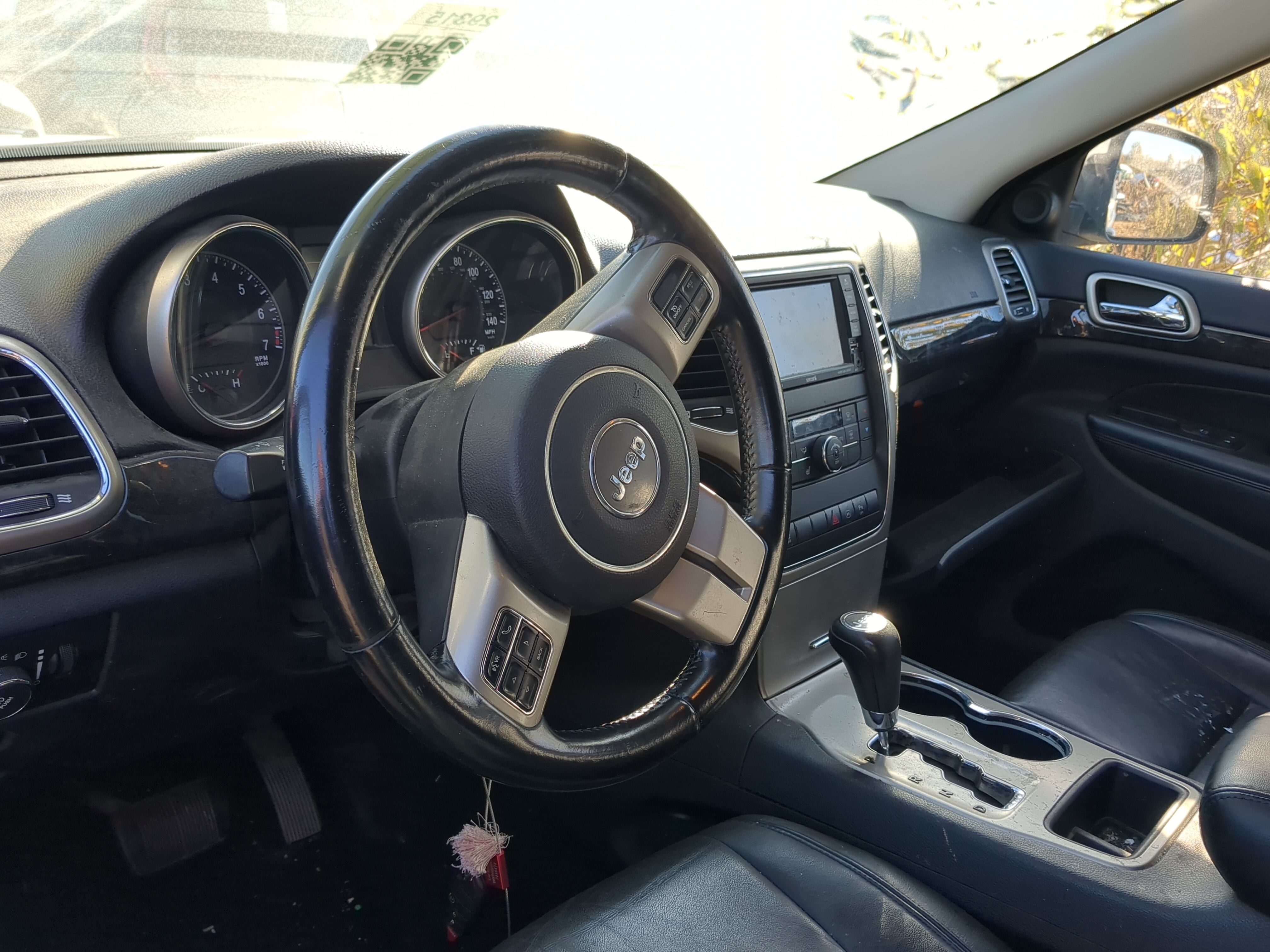 2011-2011 Jeep Grand Cherokee Air Bag Driver Left Steering Wheel Mounted 1222336 - Oemusedautoparts1.com