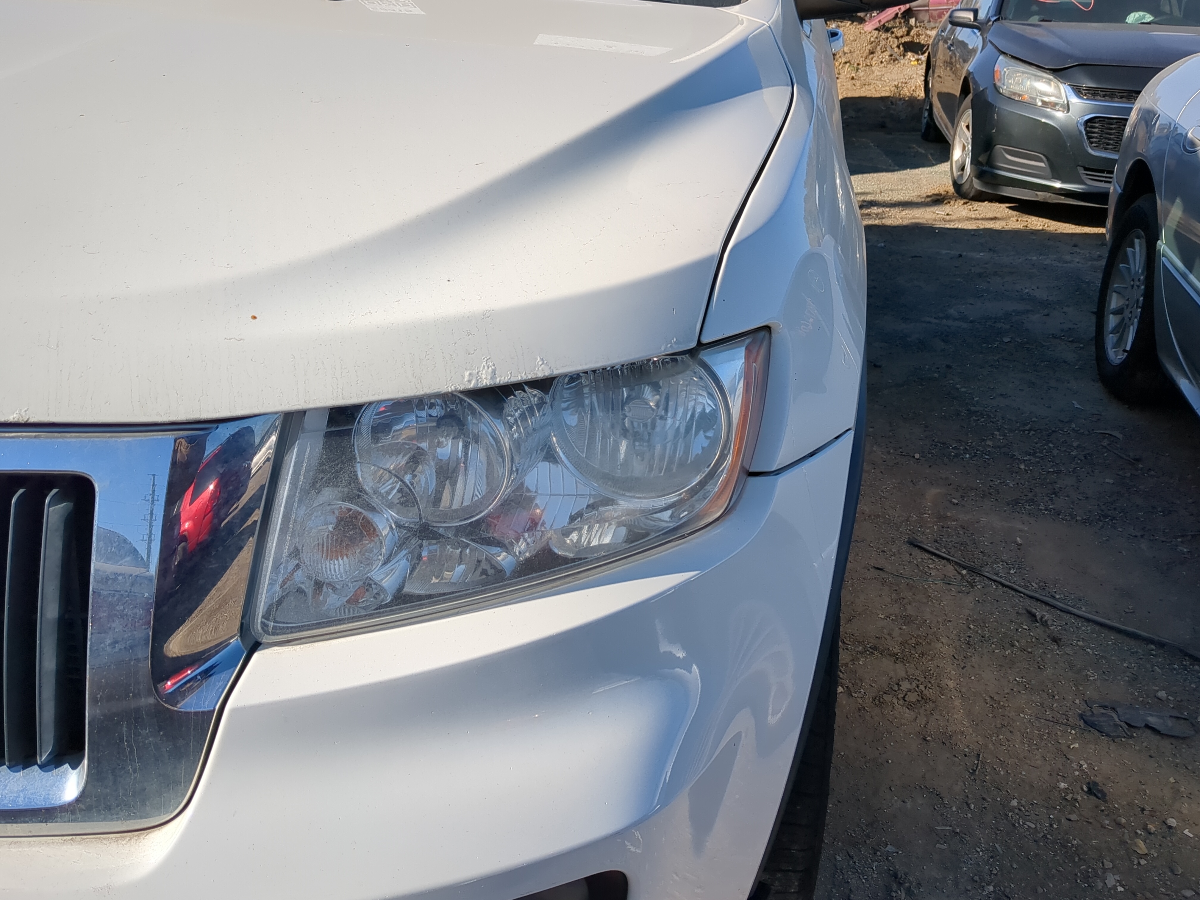 2011-2011 Jeep Grand Cherokee Driver Left Oem Head Light Headlight Lamp 1222401 - Oemusedautoparts1.com