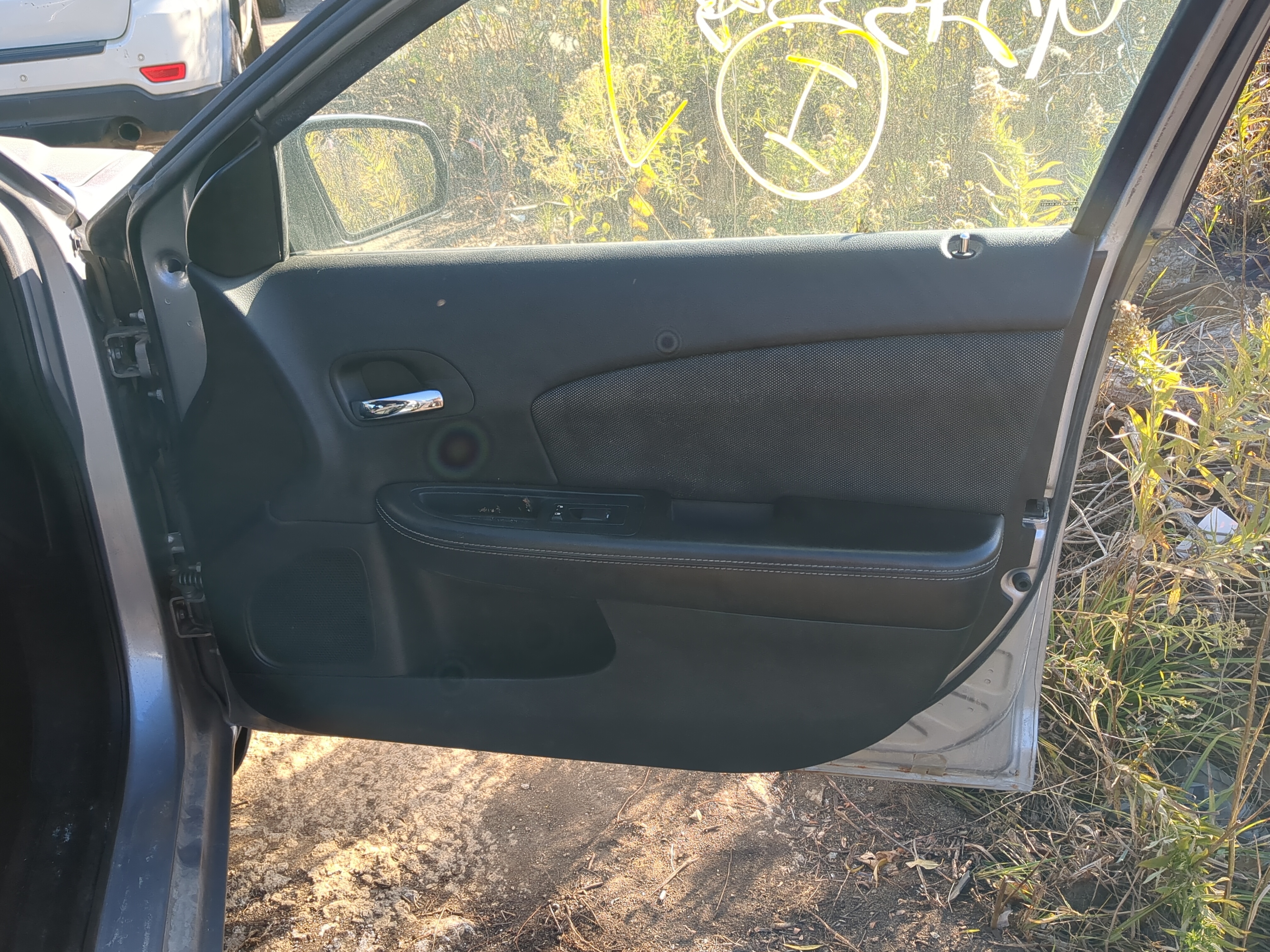 Picture of 2014 Dodge Avenger Front Right Passenger Interior Door Panel Trim 1222632