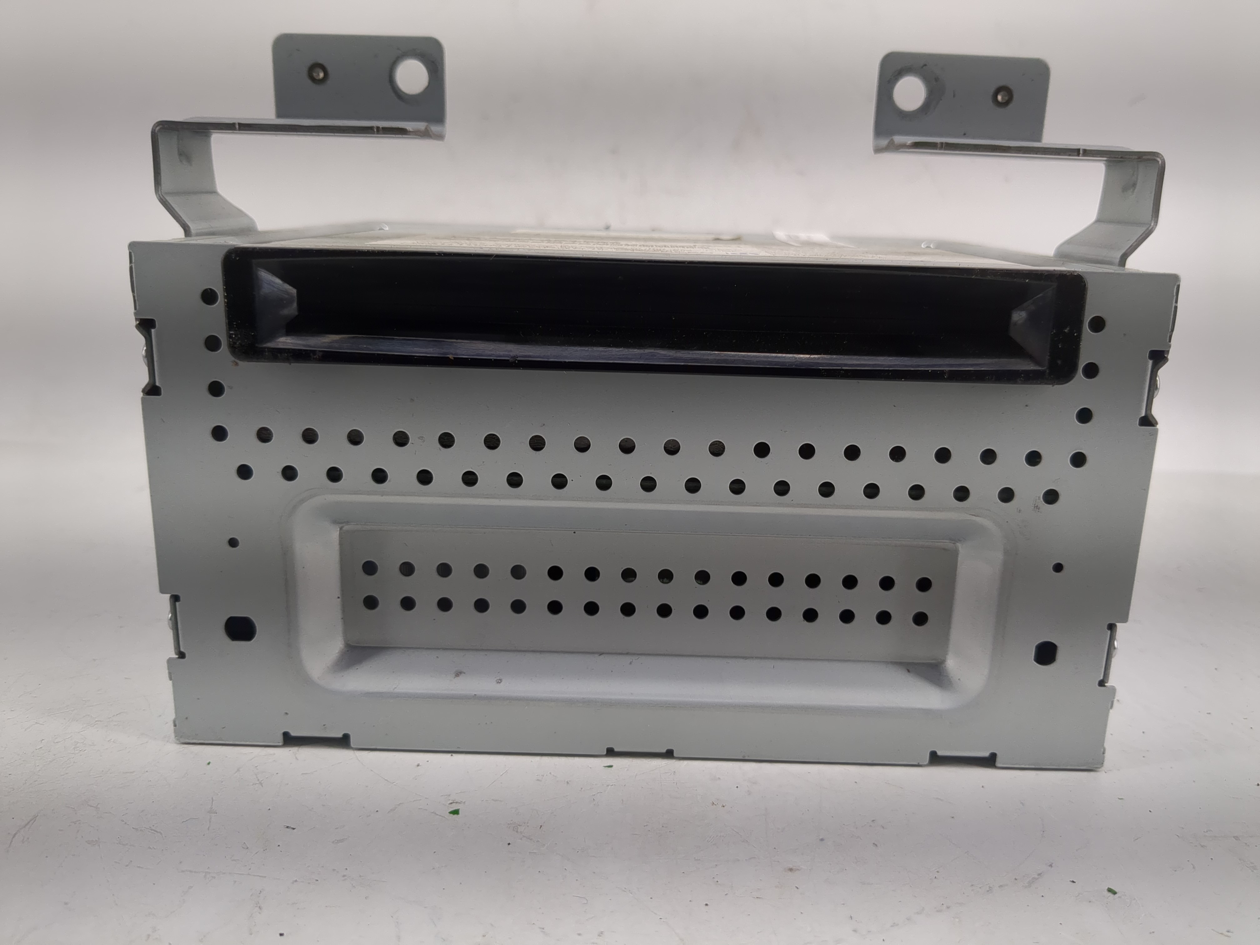 2010-2010 Ford Flex Am Fm Cd Player Radio Receiver 1222679 - Oemusedautoparts1.com