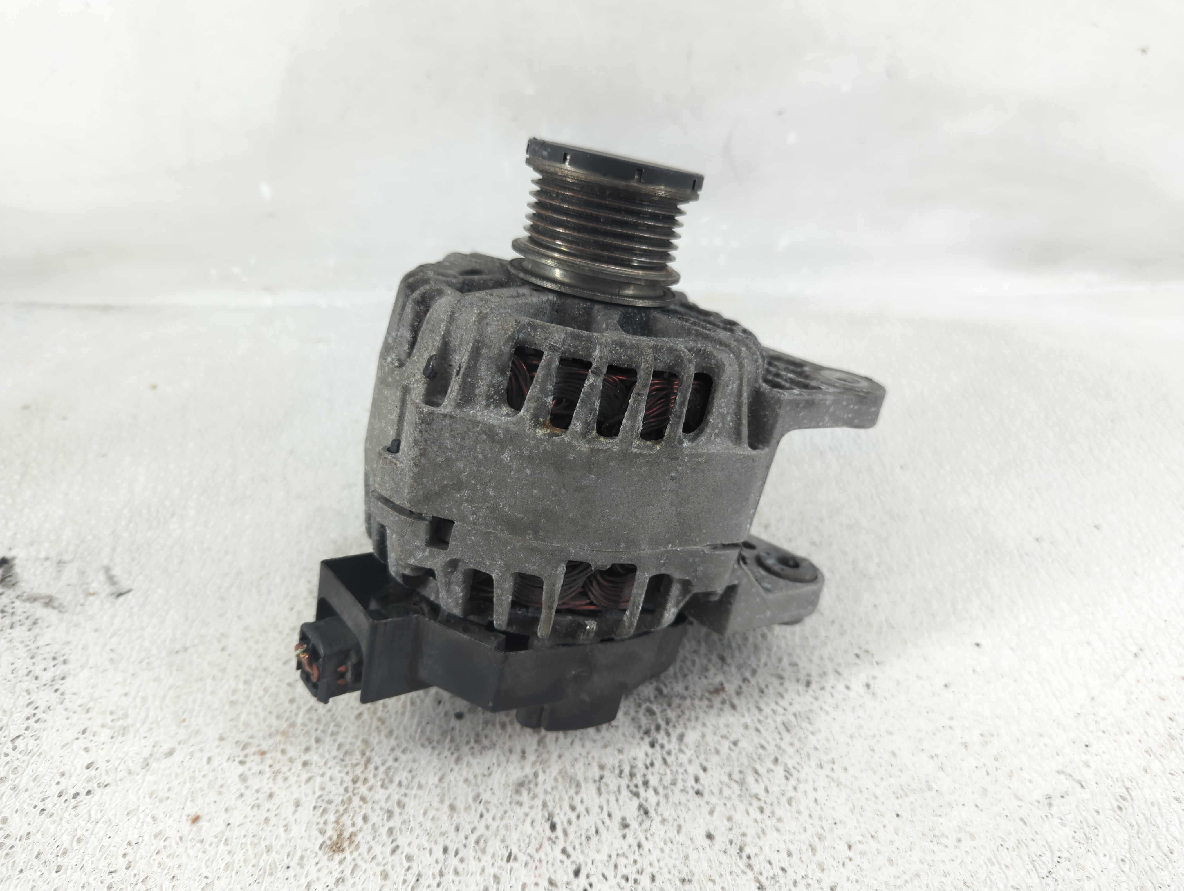 2013 Nissan Sentra Alternator Generator Charging Assembly Engine Oem 1222692 - Oemusedautoparts1.com