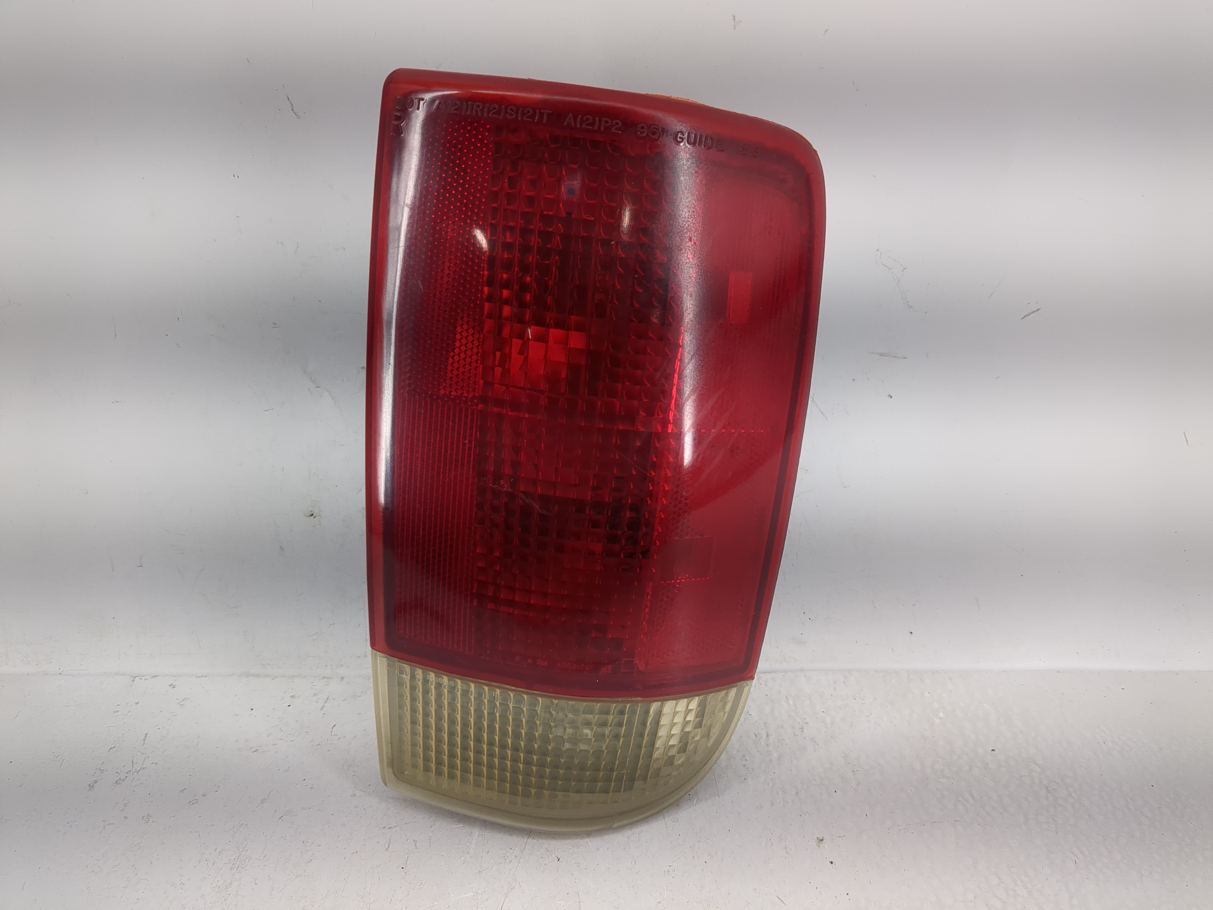 Chevrolet S10 Blazer Passenger Right Side Tail Light Taillight Oem 1222698 - Oemusedautoparts1.com