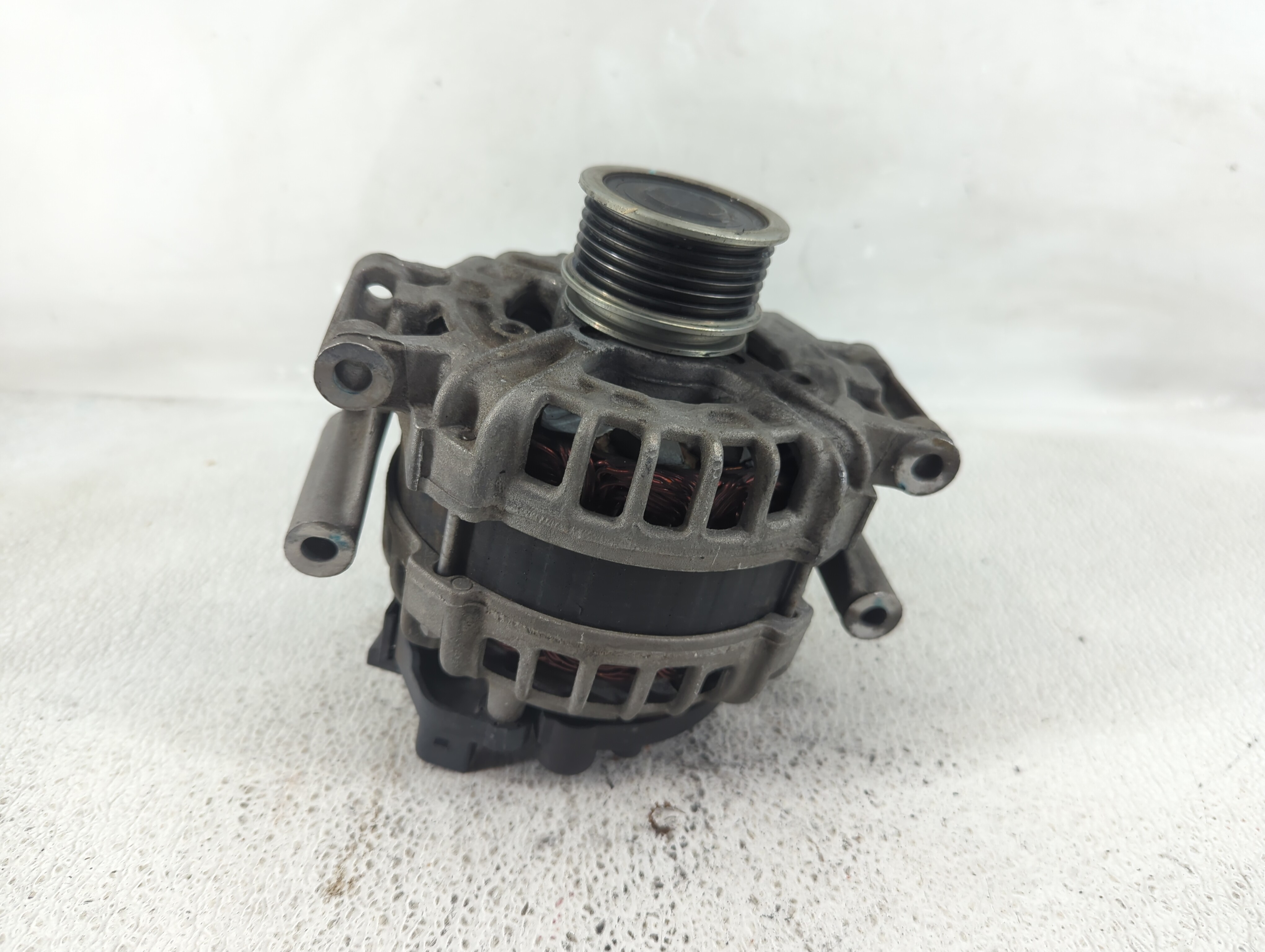 2013 Volkswagen Beetle Alternator Generator Charging Assembly Engine Oem 1222708 - Oemusedautoparts1.com
