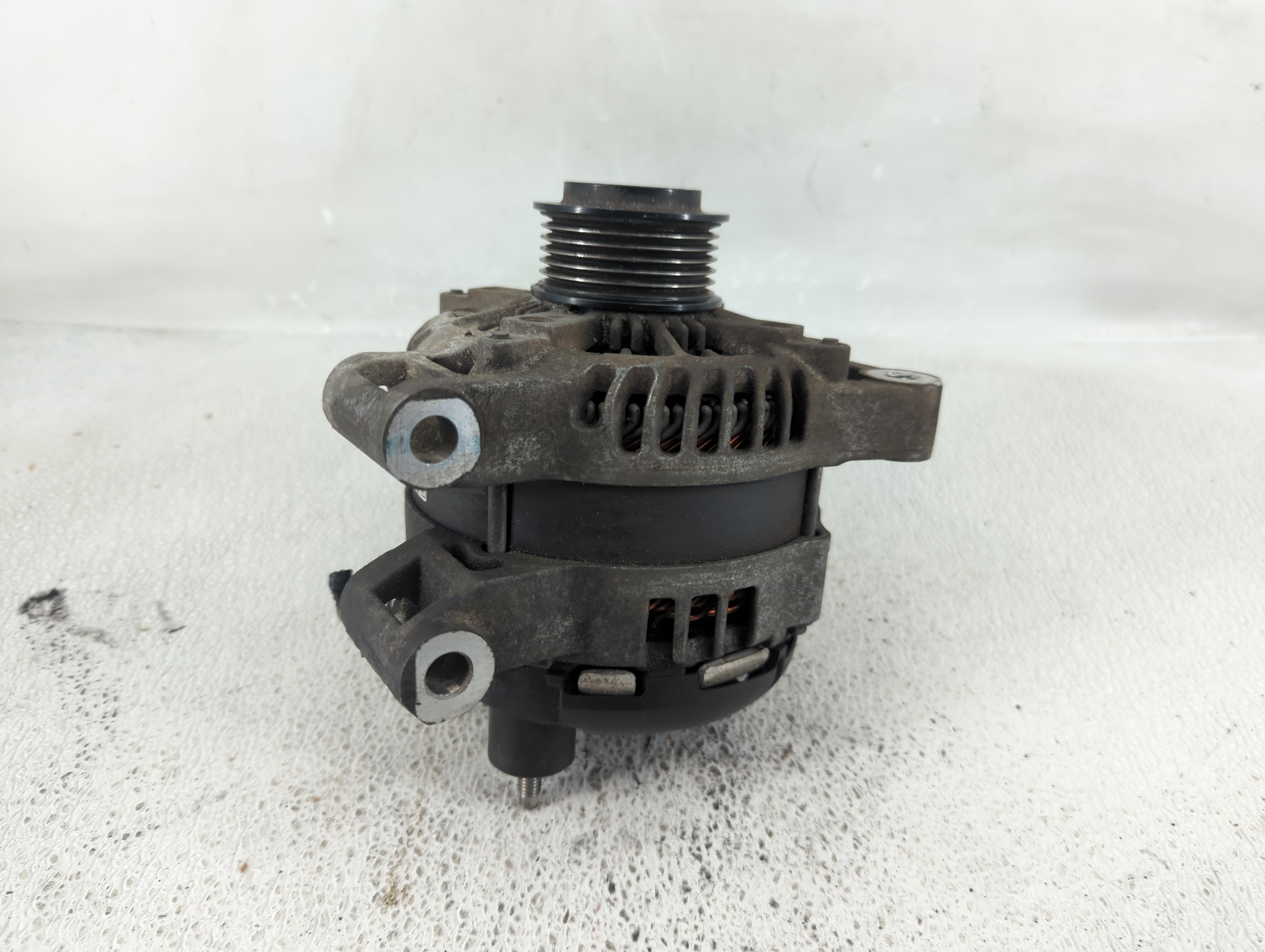 2013 Buick Enclave Alternator Generator Charging Assembly Engine Oem 1222737 - Oemusedautoparts1.com