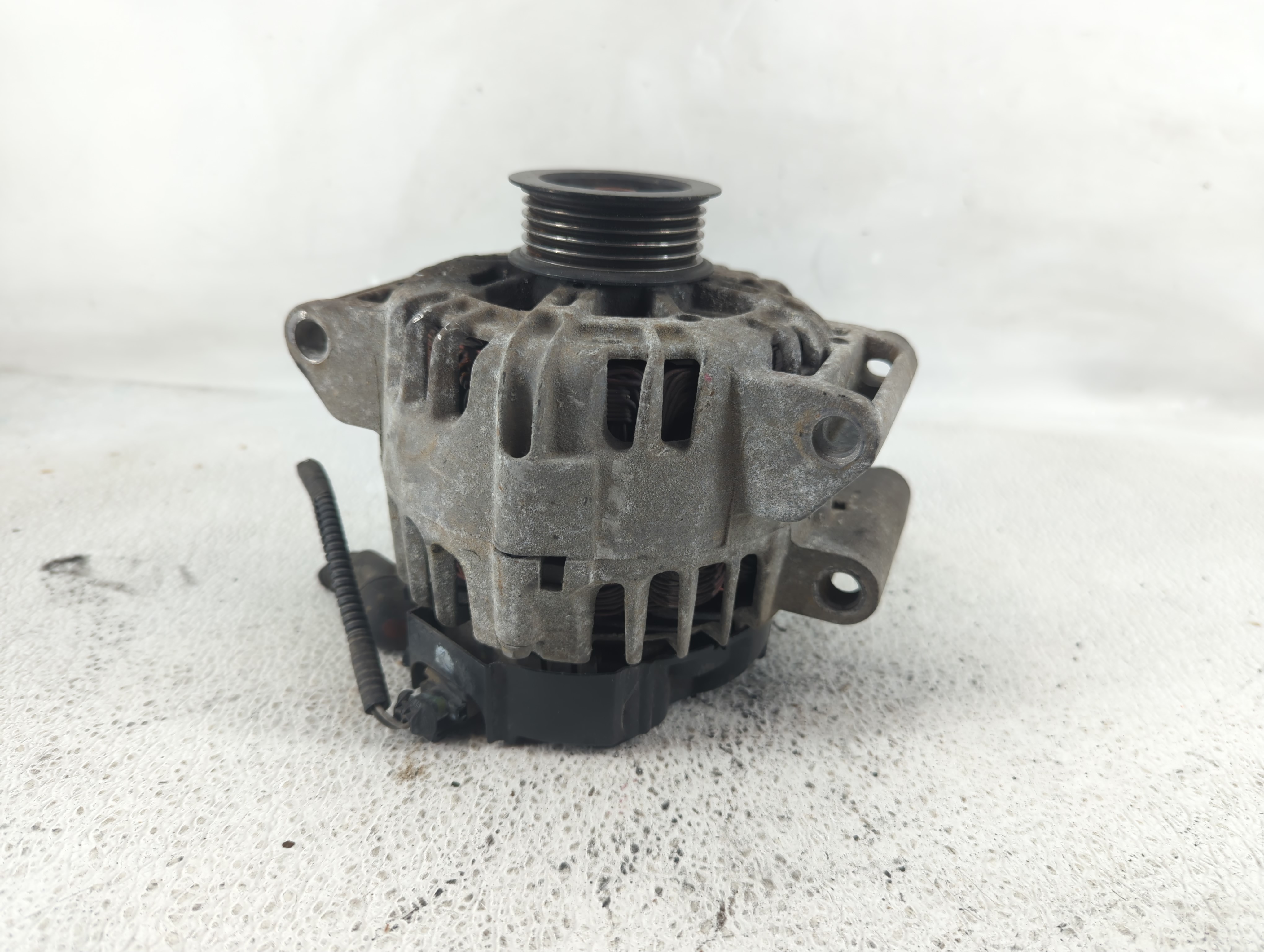 2010 Chevrolet Equinox Alternator Generator Charging Assembly Engine Oem 1222744 - Oemusedautoparts1.com