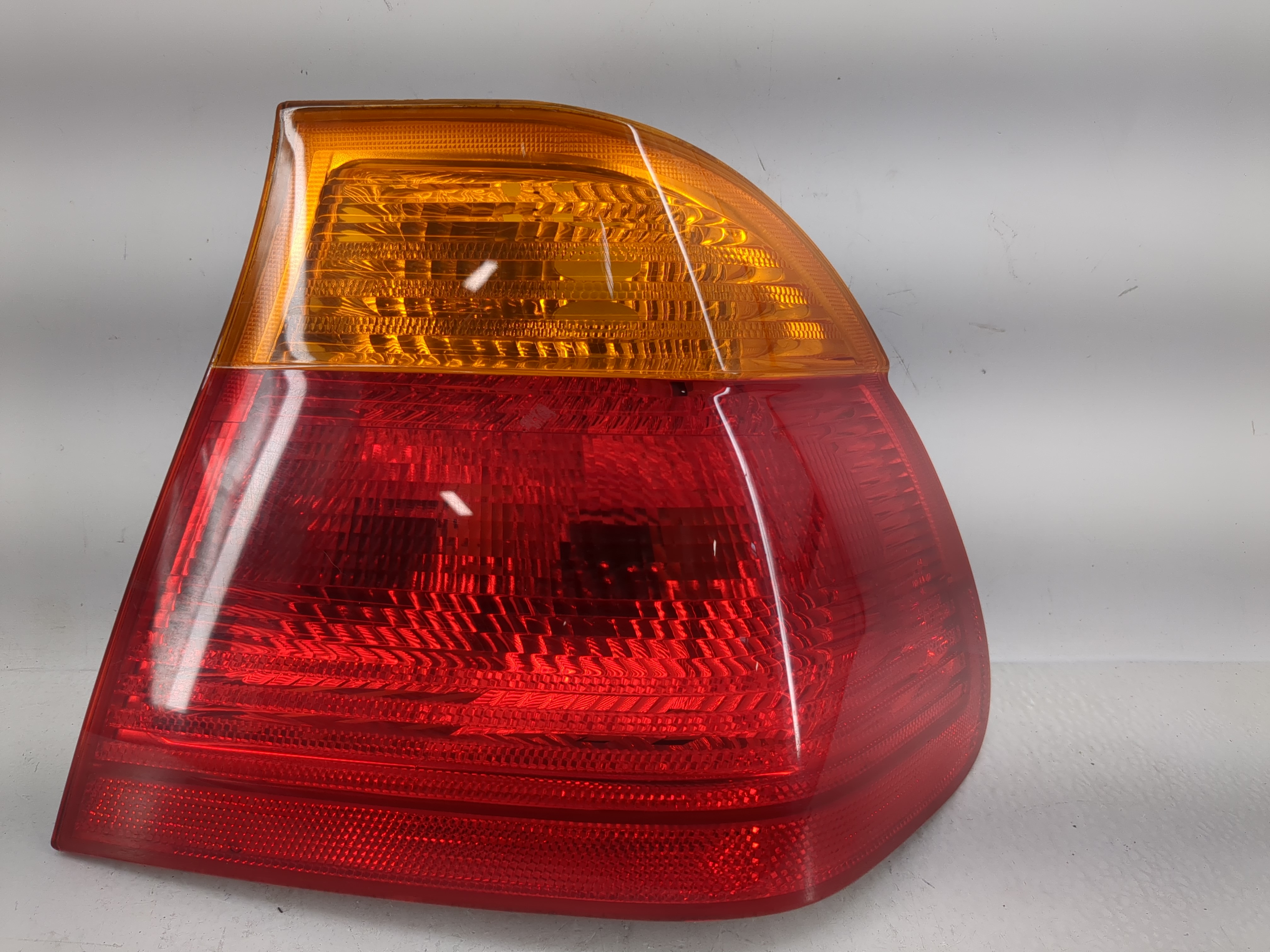 2001-2001 Bmw 325i Passenger Right Side Tail Light Taillight Oem 1222921 - Oemusedautoparts1.com